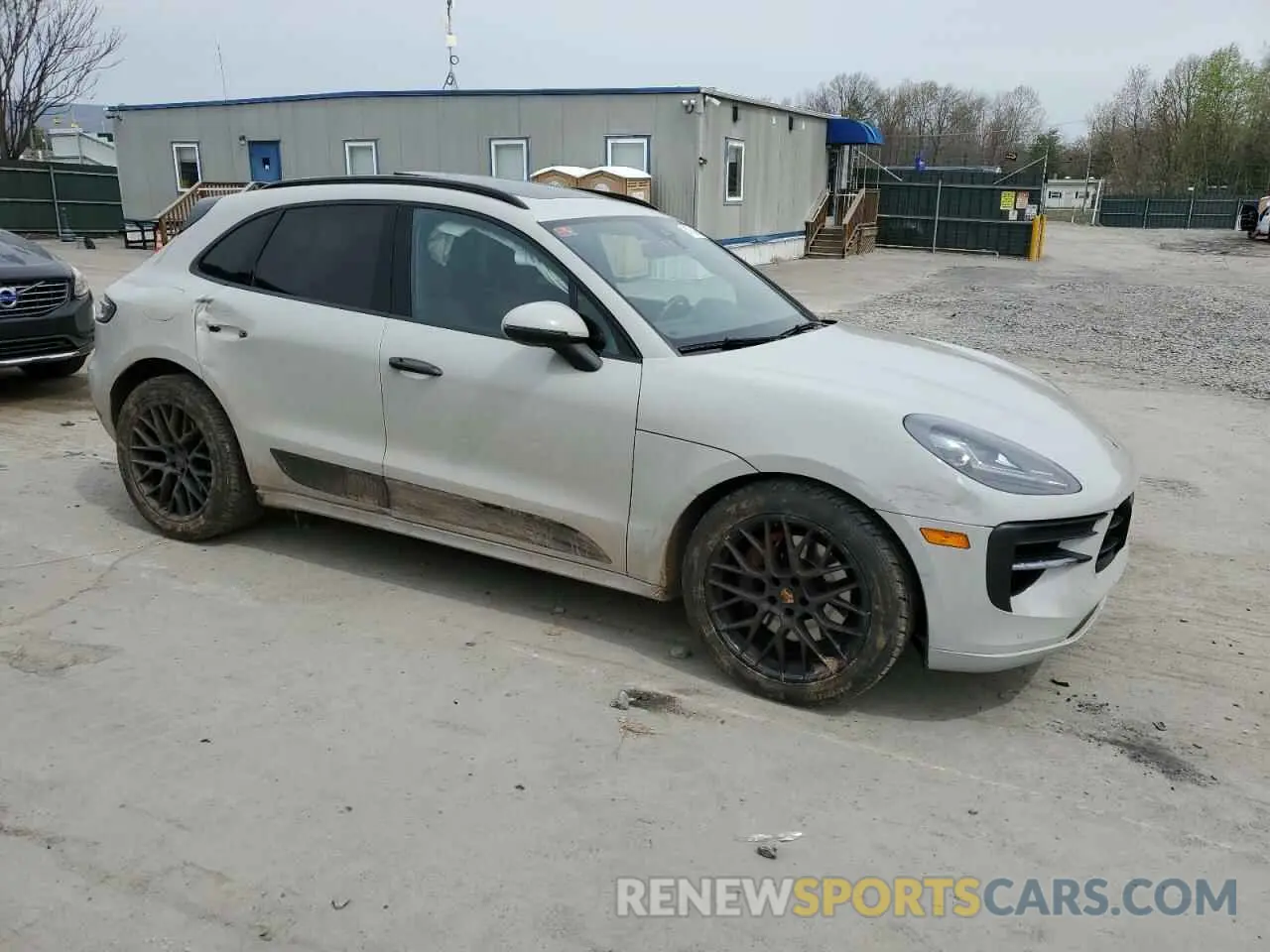 4 Photograph of a damaged car WP1AG2A59LLB55606 PORSCHE MACAN 2020