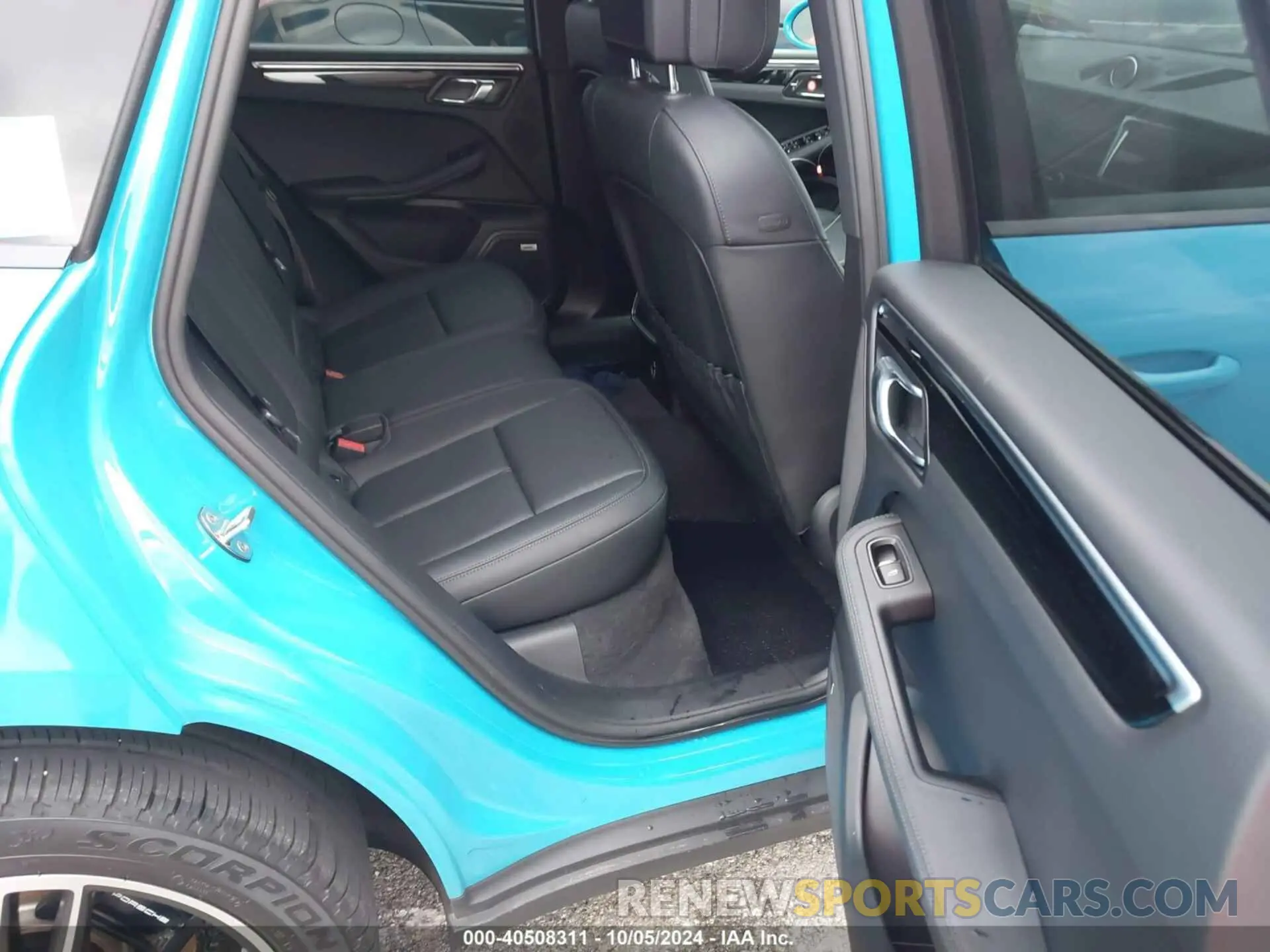 8 Photograph of a damaged car WP1AA2A50MLB00366 PORSCHE MACAN 2021