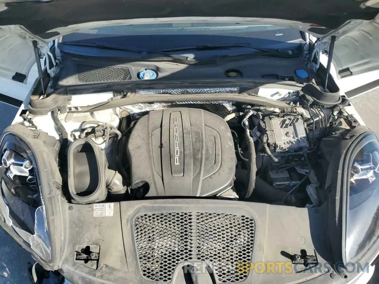 12 Photograph of a damaged car WP1AA2A50MLB02182 PORSCHE MACAN 2021