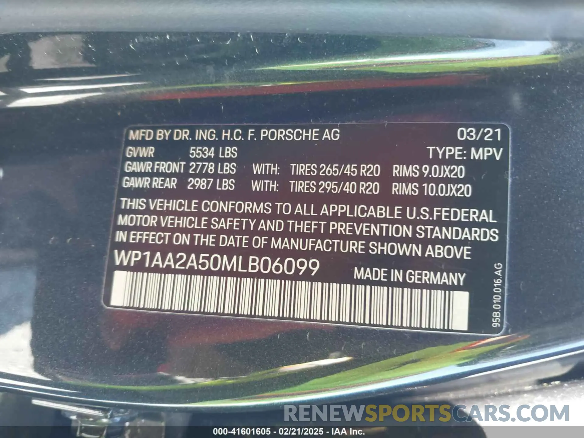 9 Photograph of a damaged car WP1AA2A50MLB06099 PORSCHE MACAN 2021