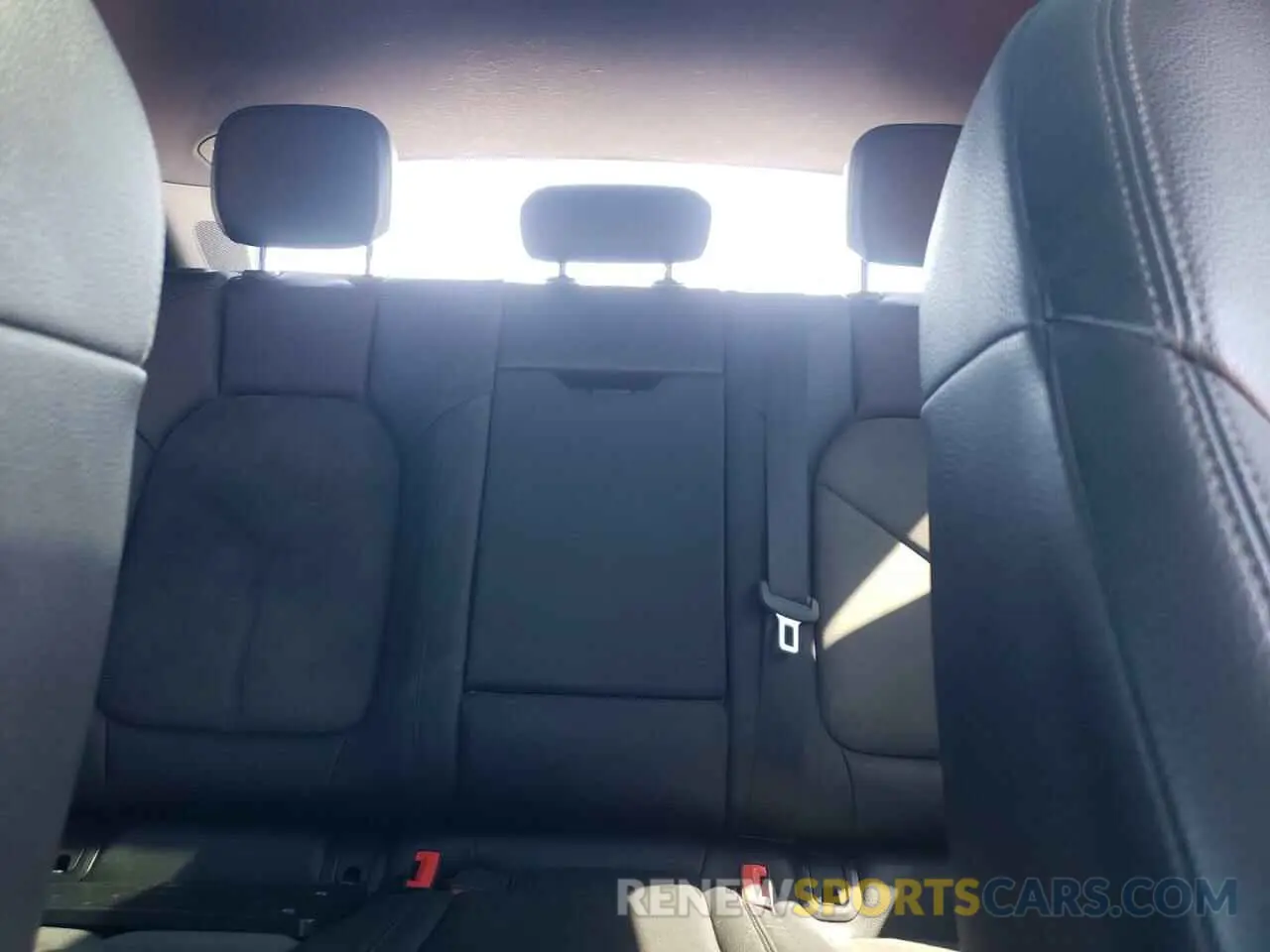 10 Photograph of a damaged car WP1AA2A51MLB01025 PORSCHE MACAN 2021