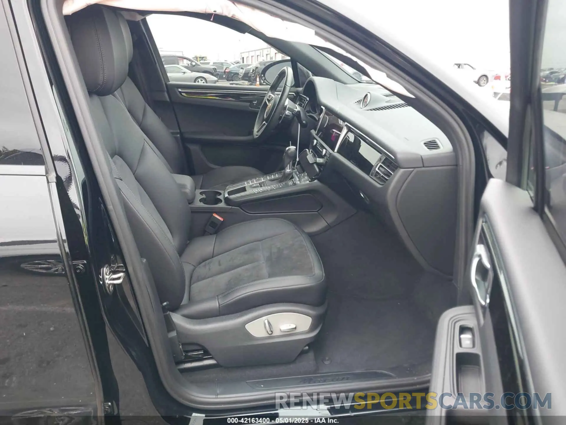5 Photograph of a damaged car WP1AA2A51MLB08718 PORSCHE MACAN 2021
