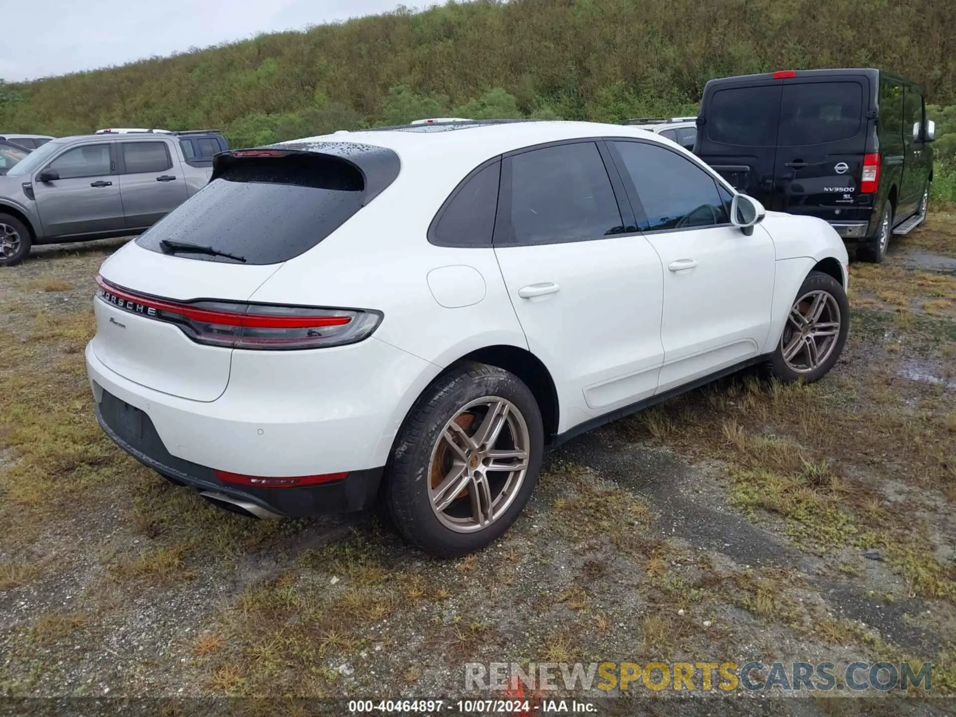 4 Photograph of a damaged car WP1AA2A51MLB09576 PORSCHE MACAN 2021