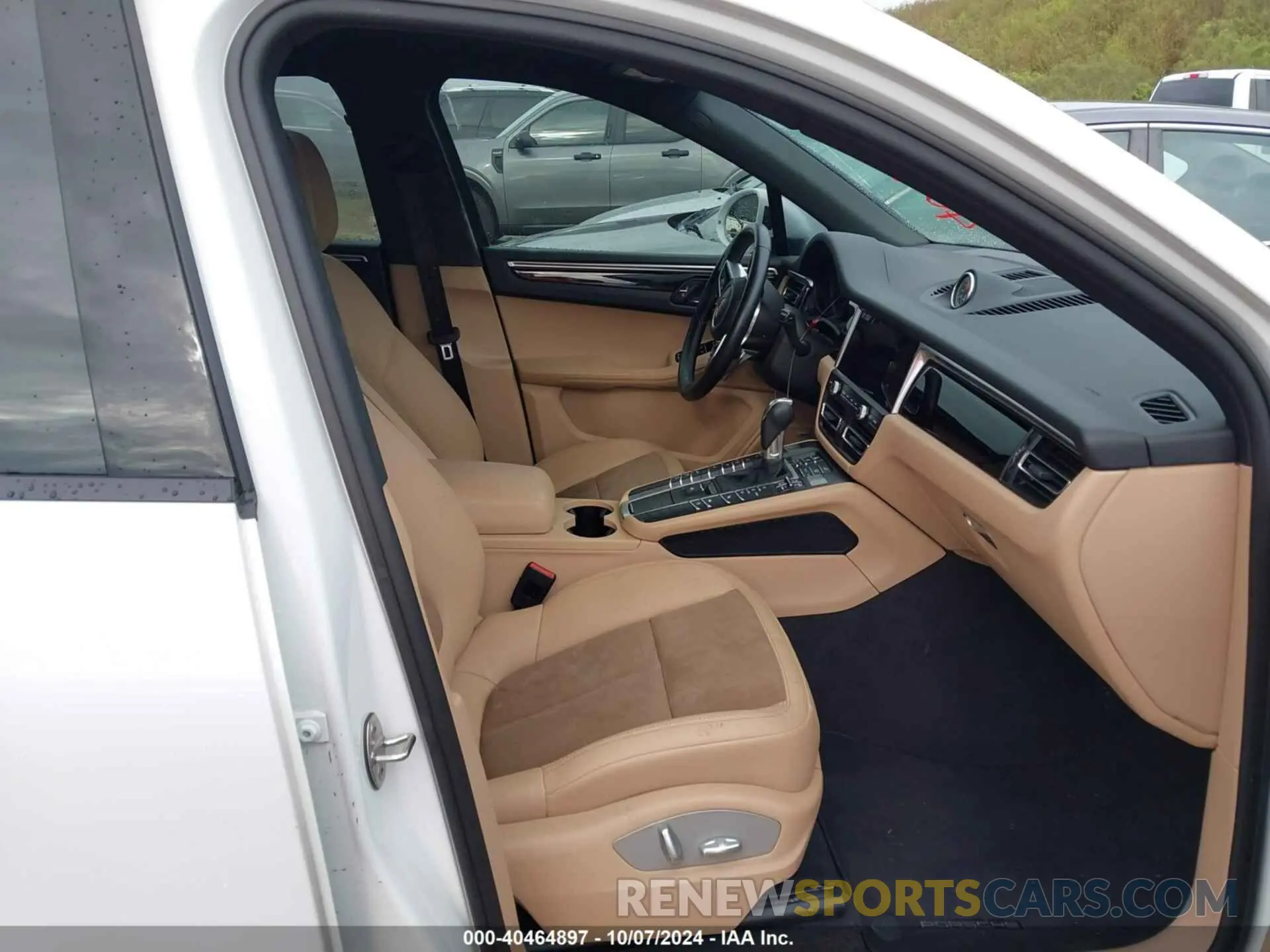 5 Photograph of a damaged car WP1AA2A51MLB09576 PORSCHE MACAN 2021