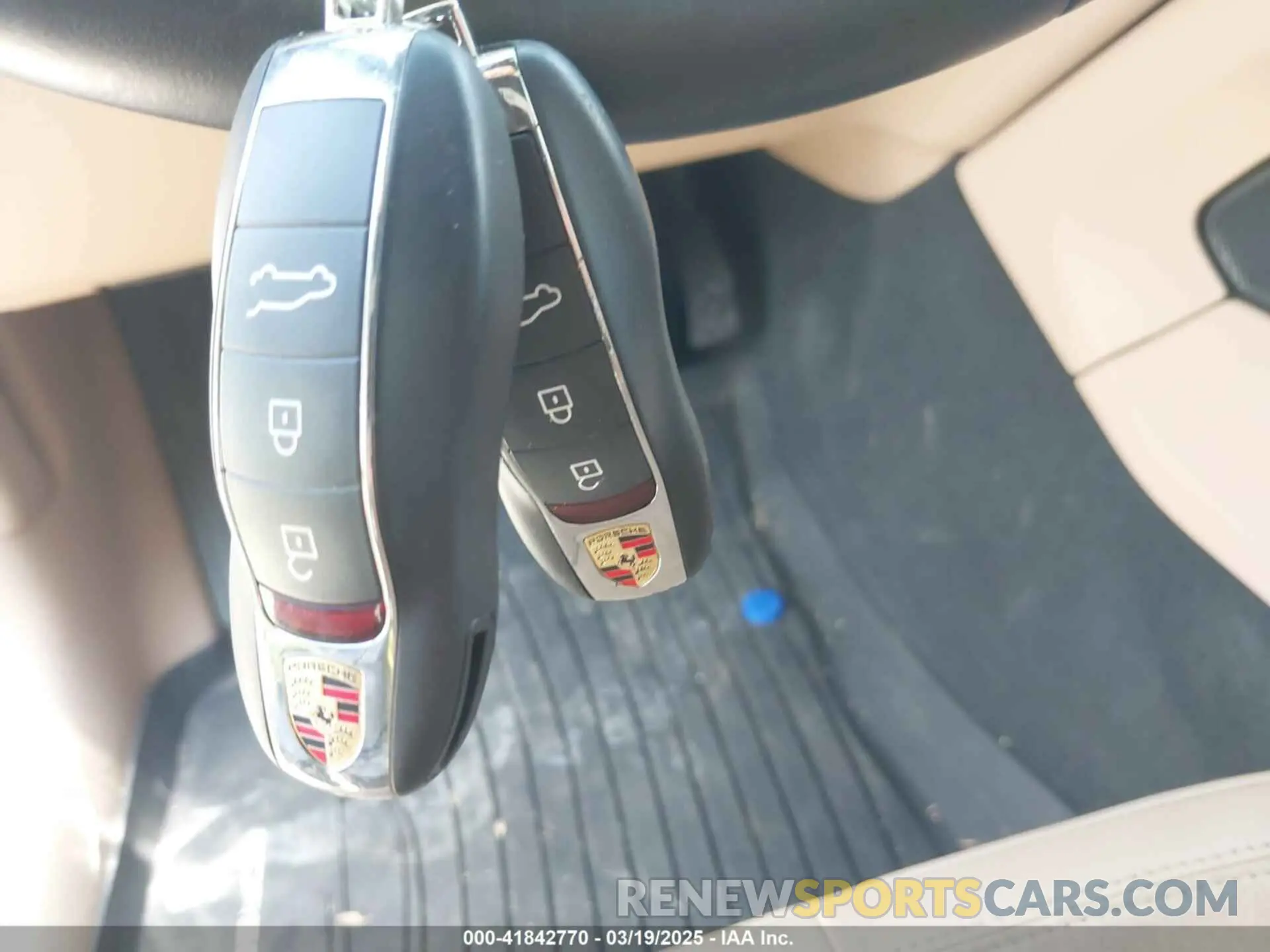 11 Photograph of a damaged car WP1AA2A51MLB12543 PORSCHE MACAN 2021