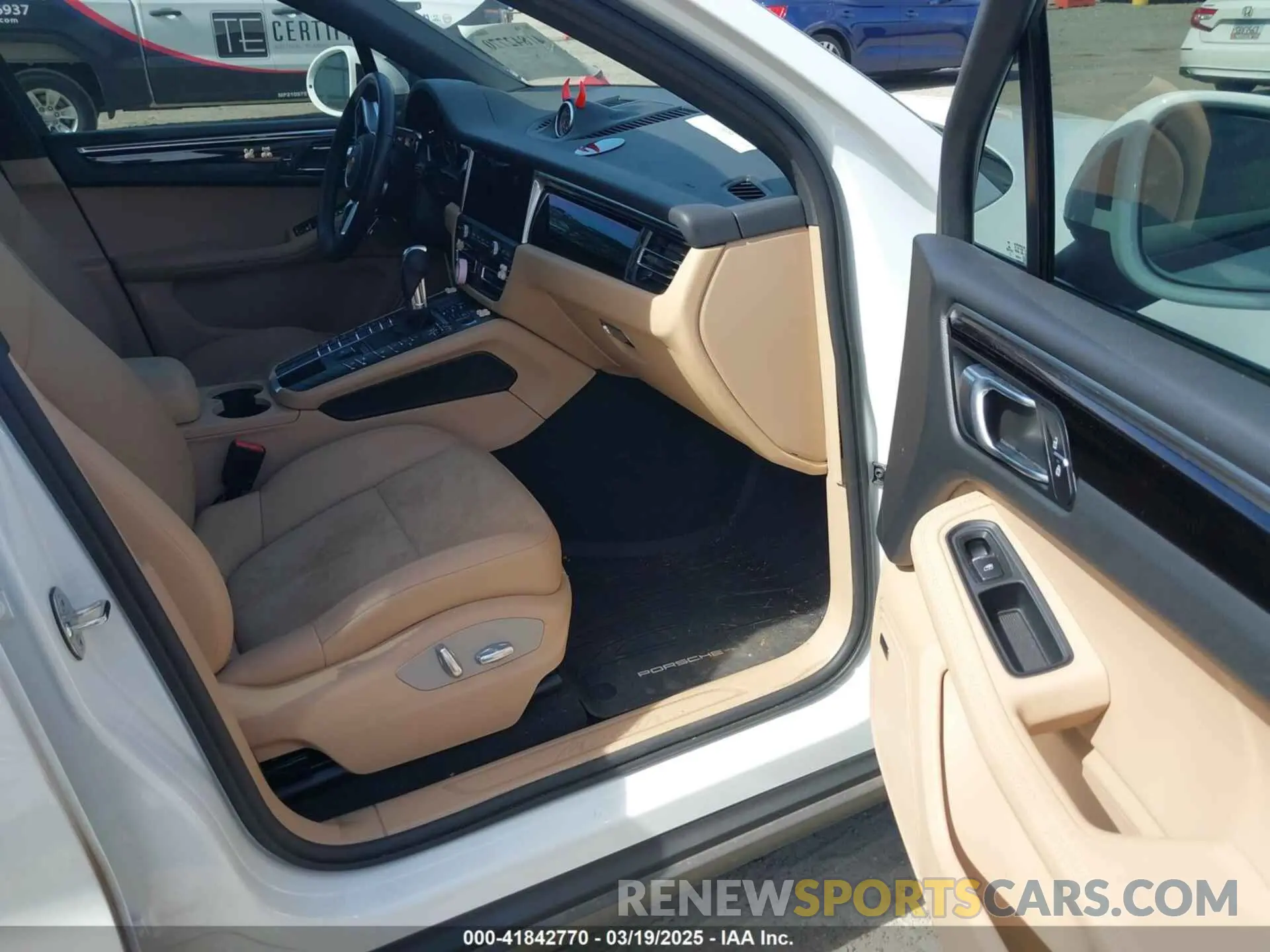 5 Photograph of a damaged car WP1AA2A51MLB12543 PORSCHE MACAN 2021