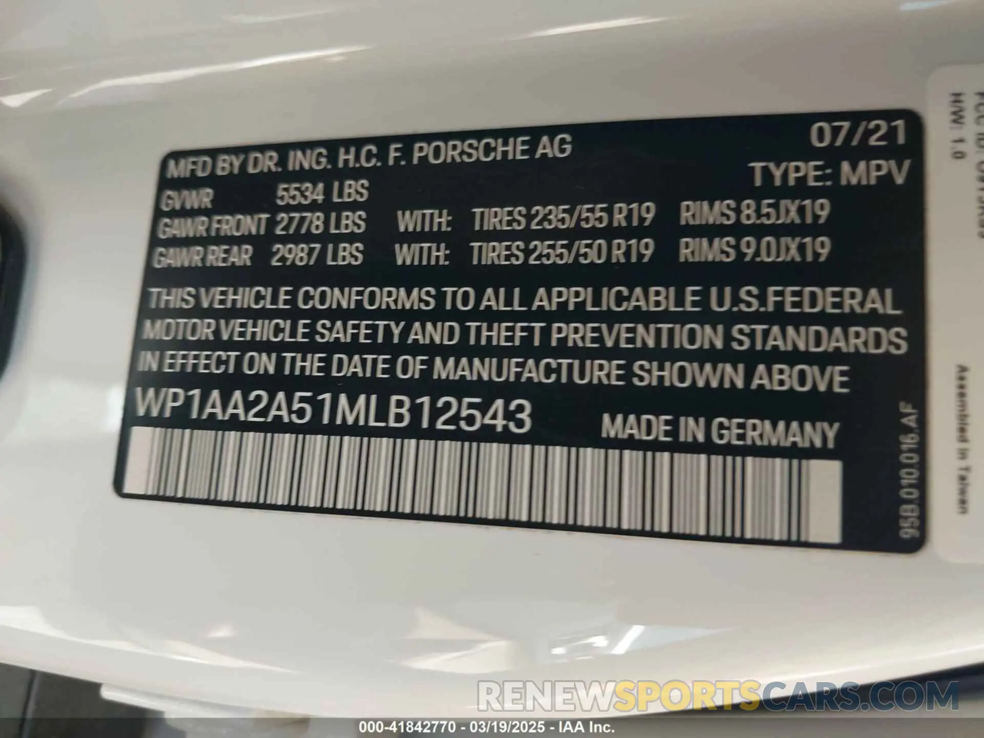 9 Photograph of a damaged car WP1AA2A51MLB12543 PORSCHE MACAN 2021