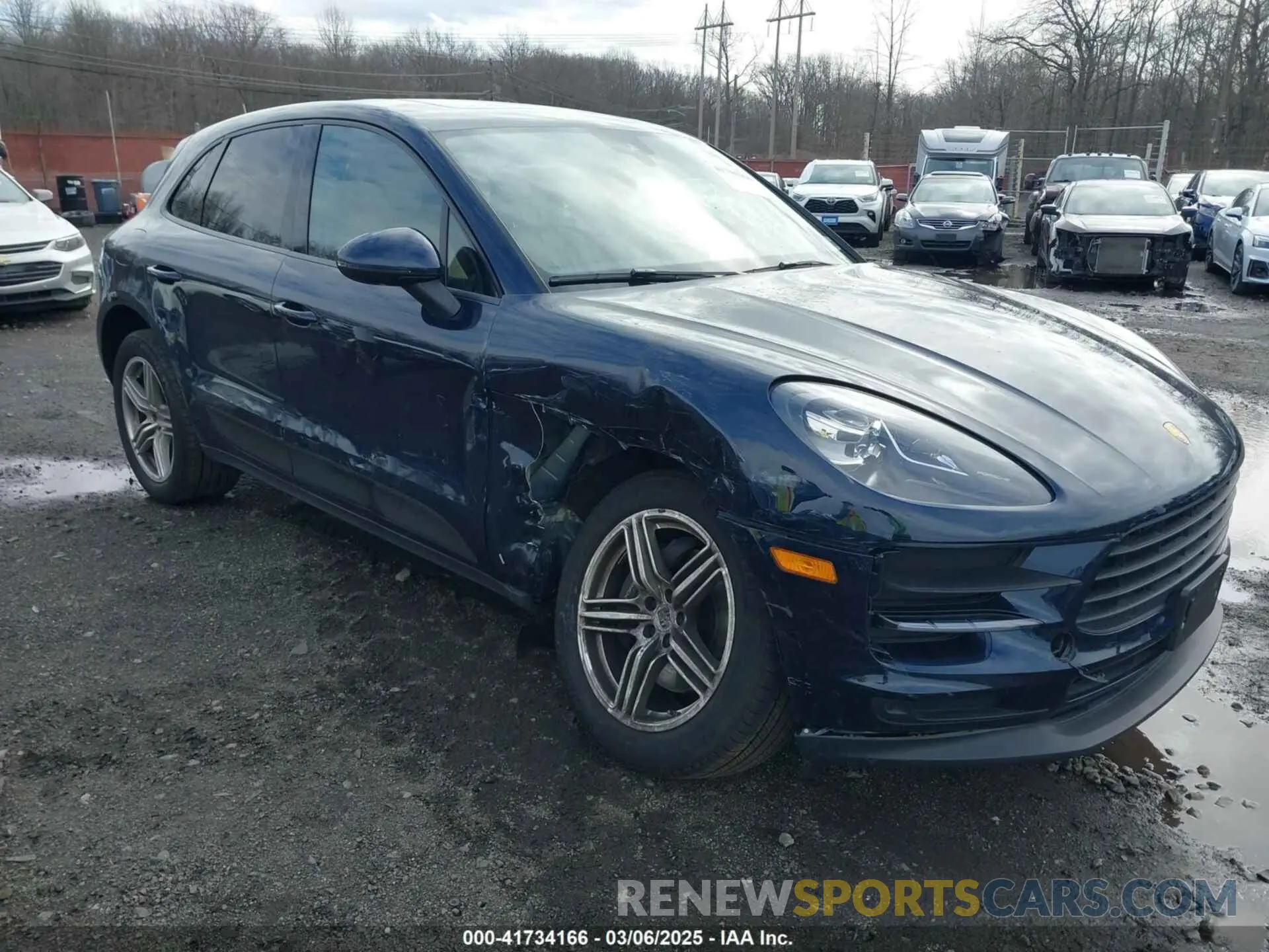 1 Photograph of a damaged car WP1AA2A51MLB14096 PORSCHE MACAN 2021