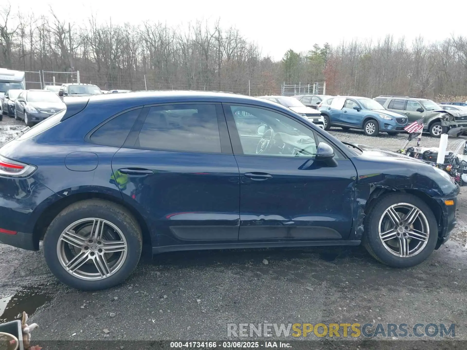 17 Photograph of a damaged car WP1AA2A51MLB14096 PORSCHE MACAN 2021