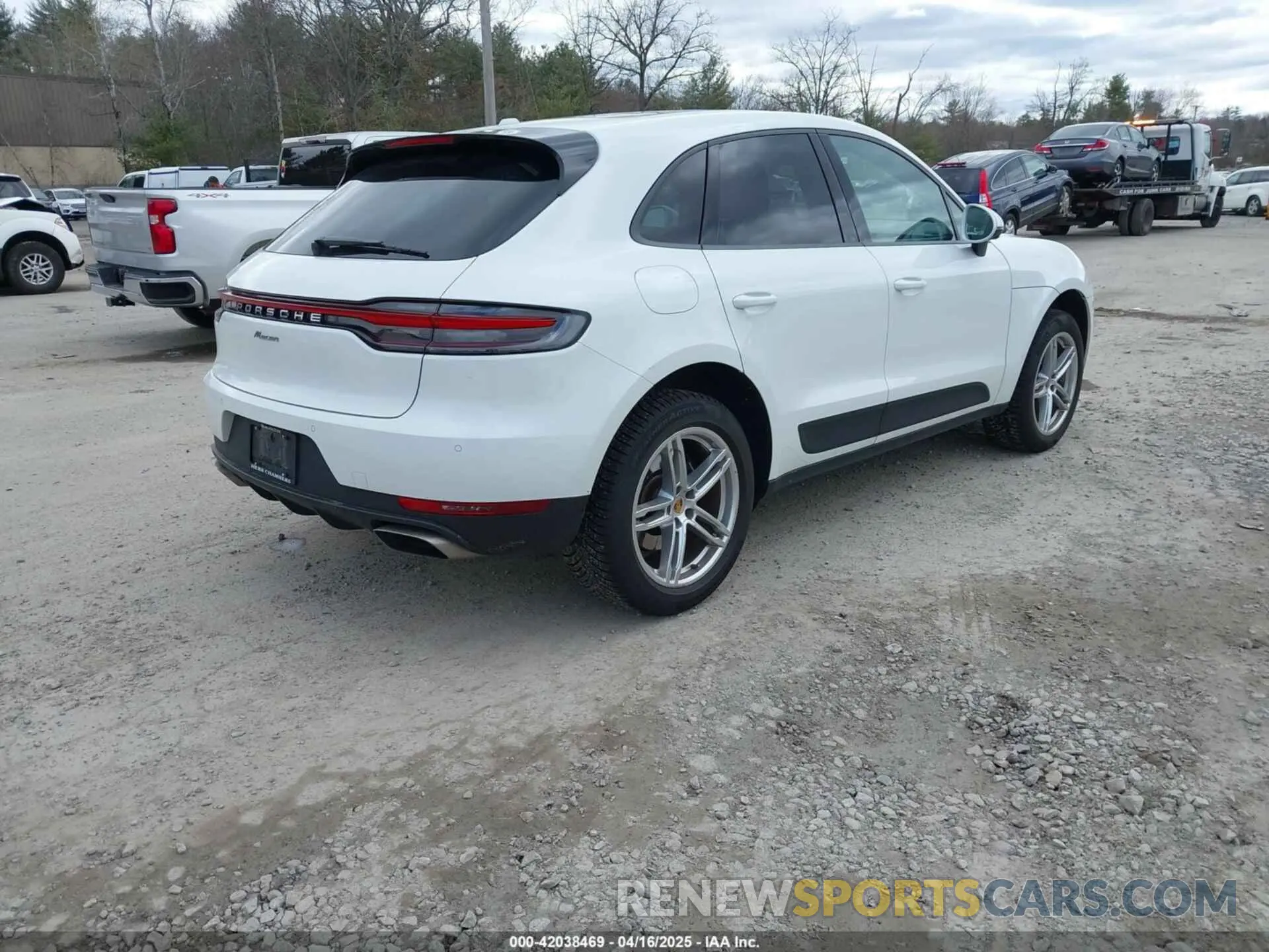4 Photograph of a damaged car WP1AA2A53MLB00846 PORSCHE MACAN 2021