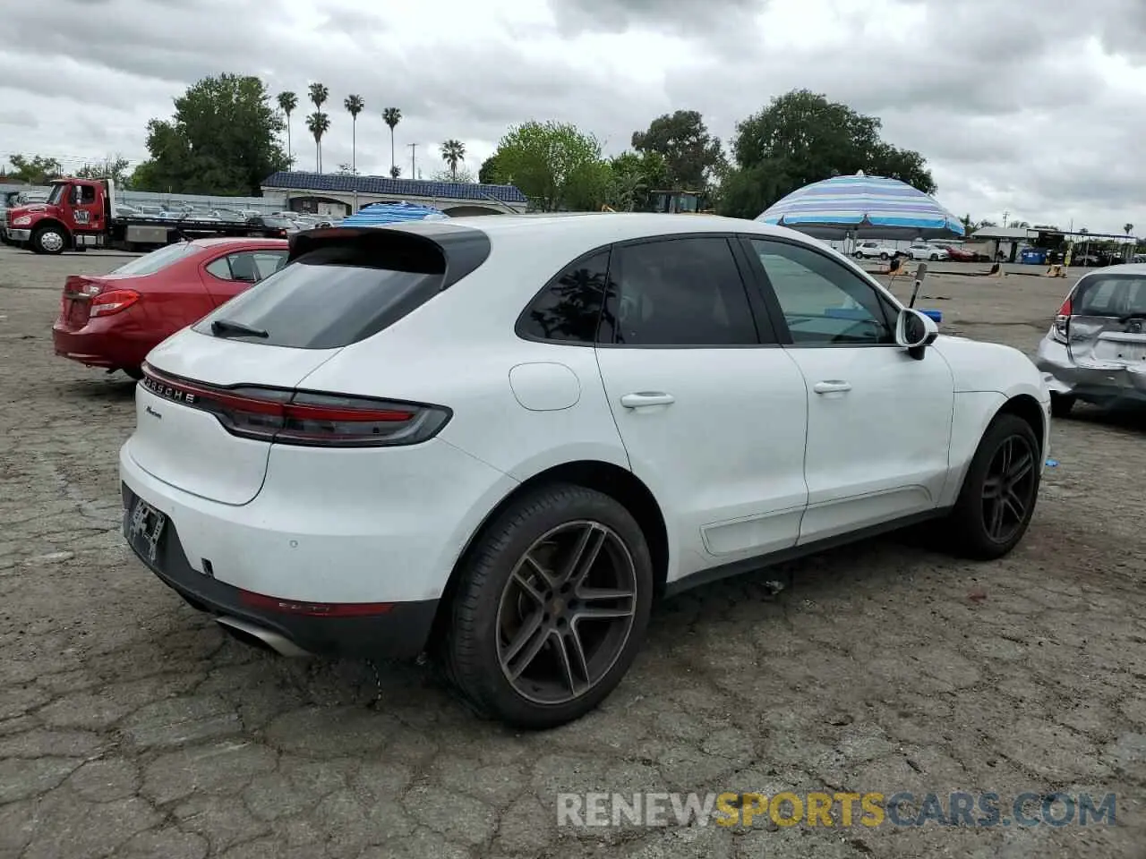 3 Photograph of a damaged car WP1AA2A54MLB01438 PORSCHE MACAN 2021