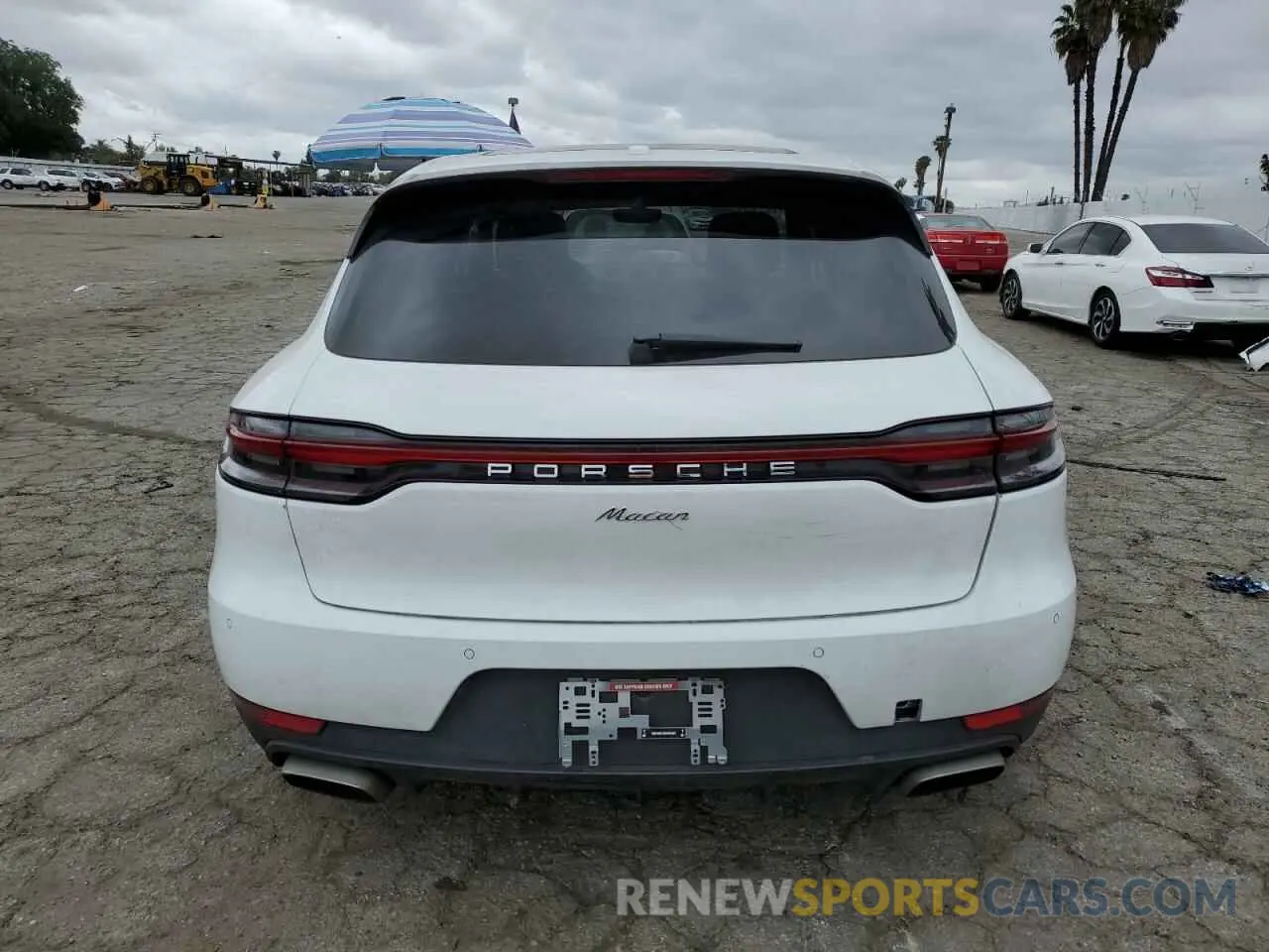 6 Photograph of a damaged car WP1AA2A54MLB01438 PORSCHE MACAN 2021