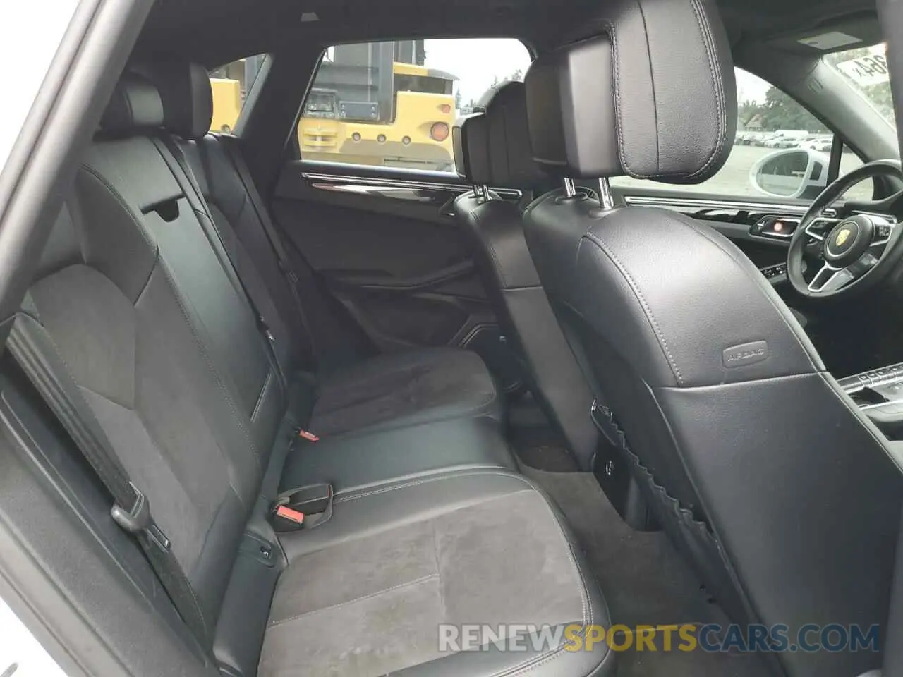 11 Photograph of a damaged car WP1AA2A54MLB10964 PORSCHE MACAN 2021