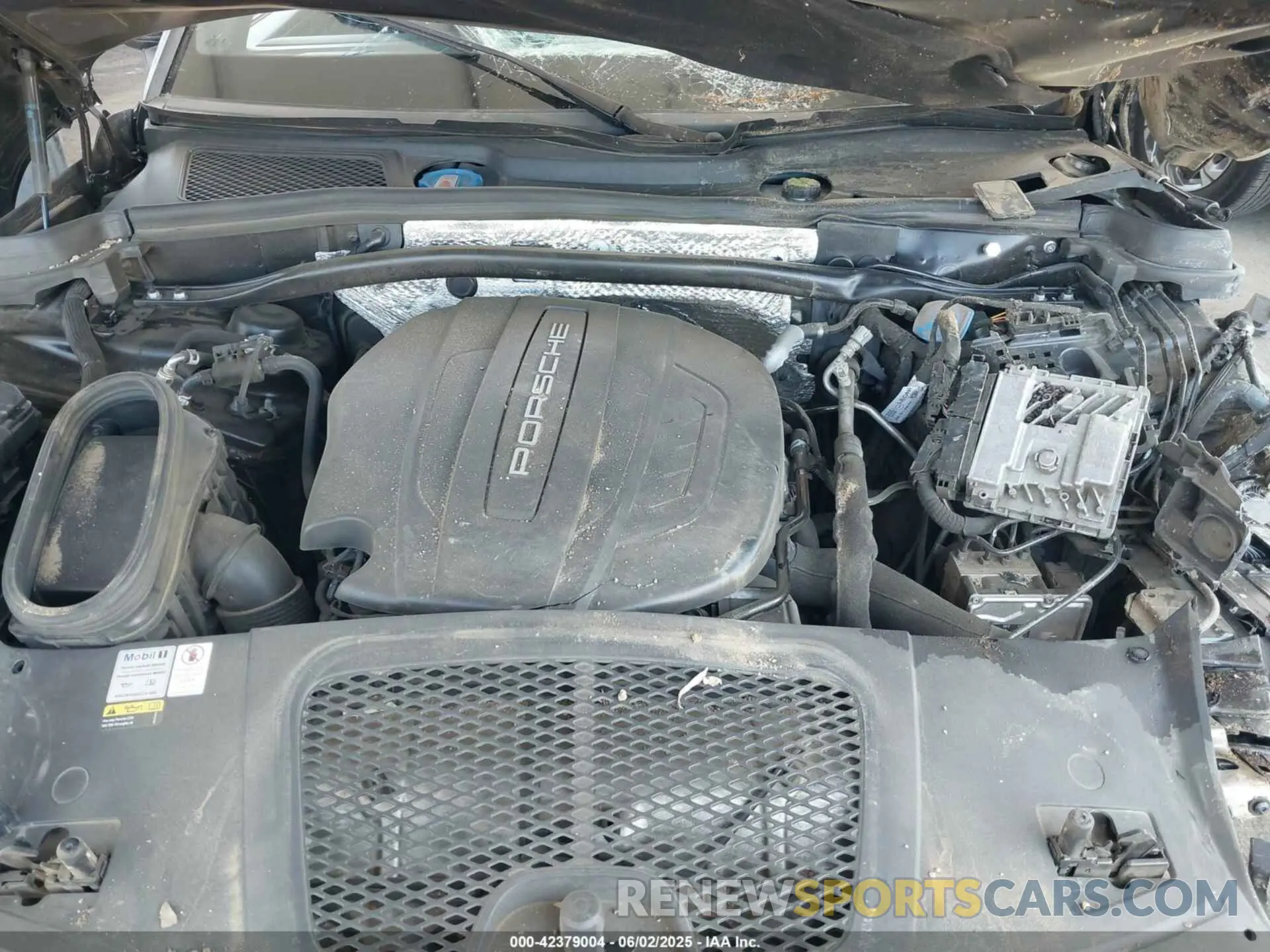 10 Photograph of a damaged car WP1AA2A54MLB14416 PORSCHE MACAN 2021