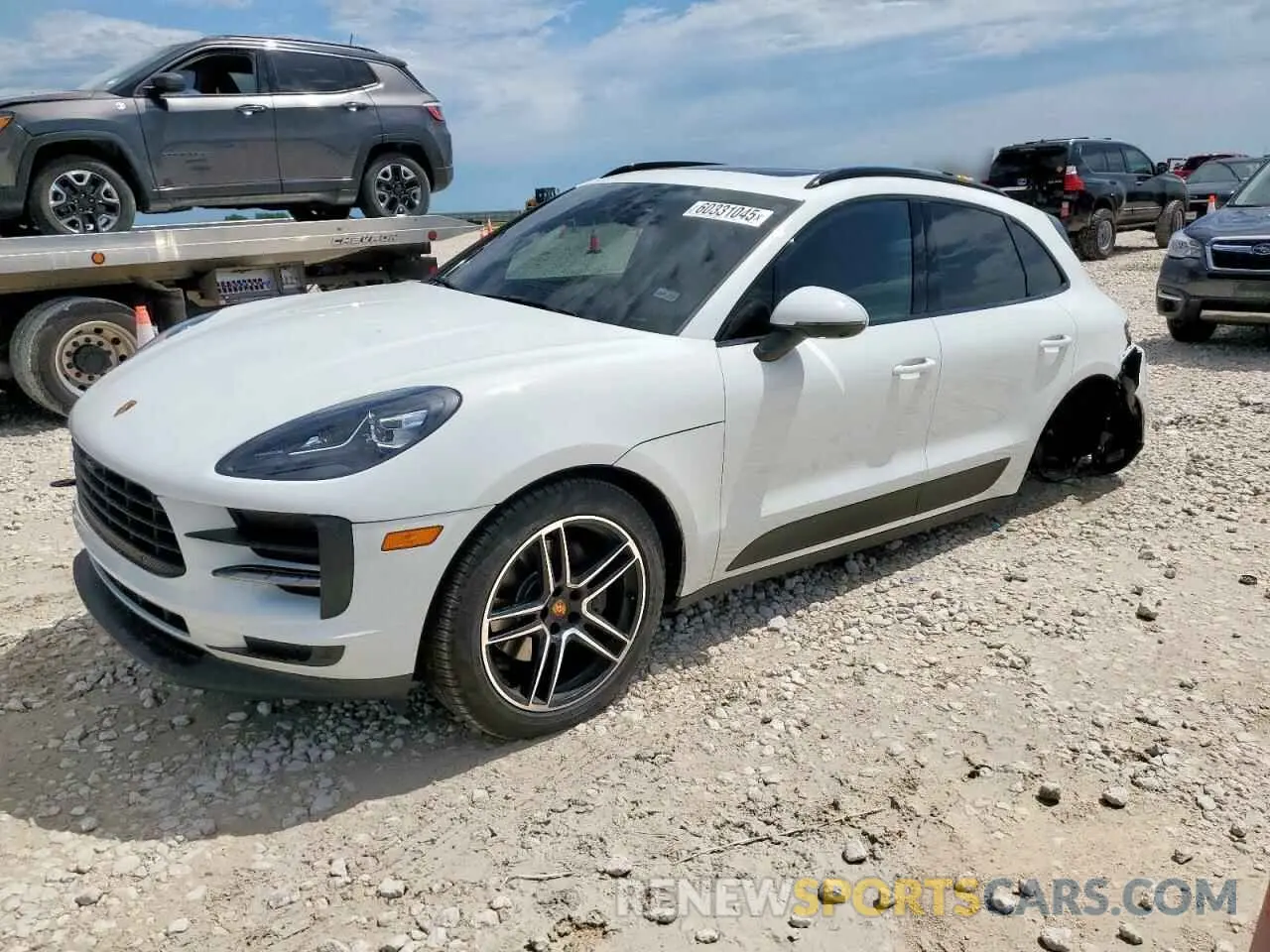 1 Photograph of a damaged car WP1AA2A54MLB15114 PORSCHE MACAN 2021