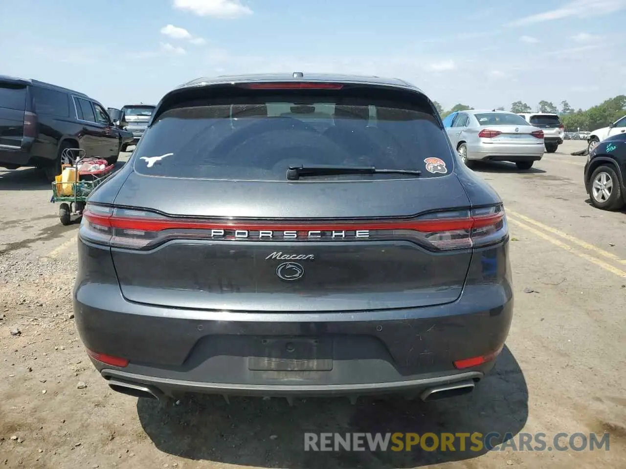 6 Photograph of a damaged car WP1AA2A54MLB16067 PORSCHE MACAN 2021