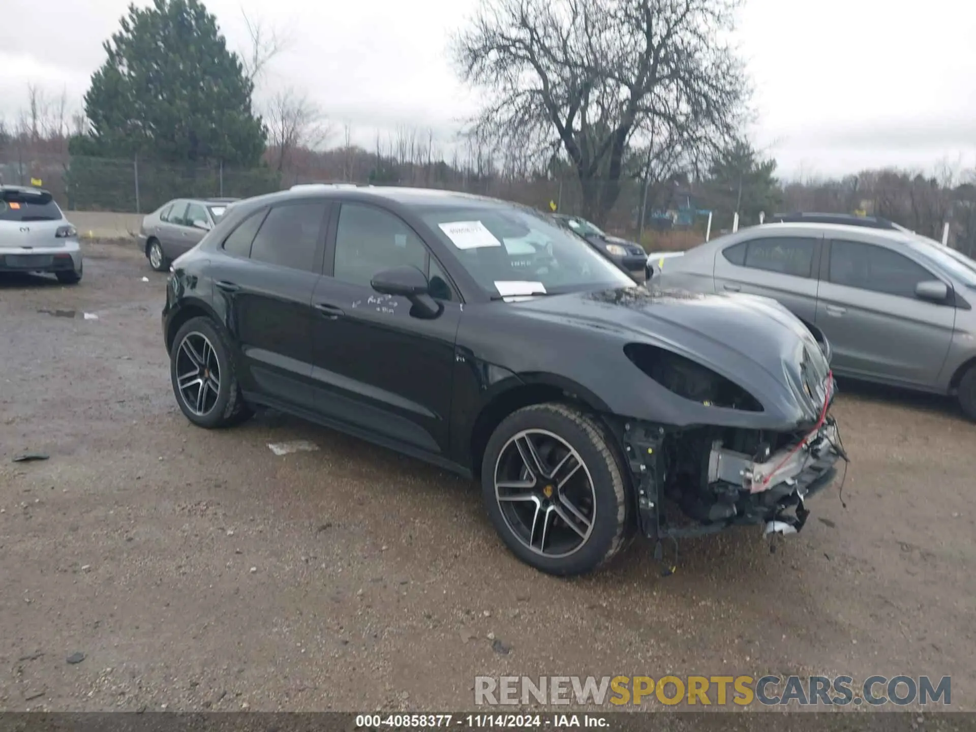 1 Photograph of a damaged car WP1AA2A54MLB16120 PORSCHE MACAN 2021