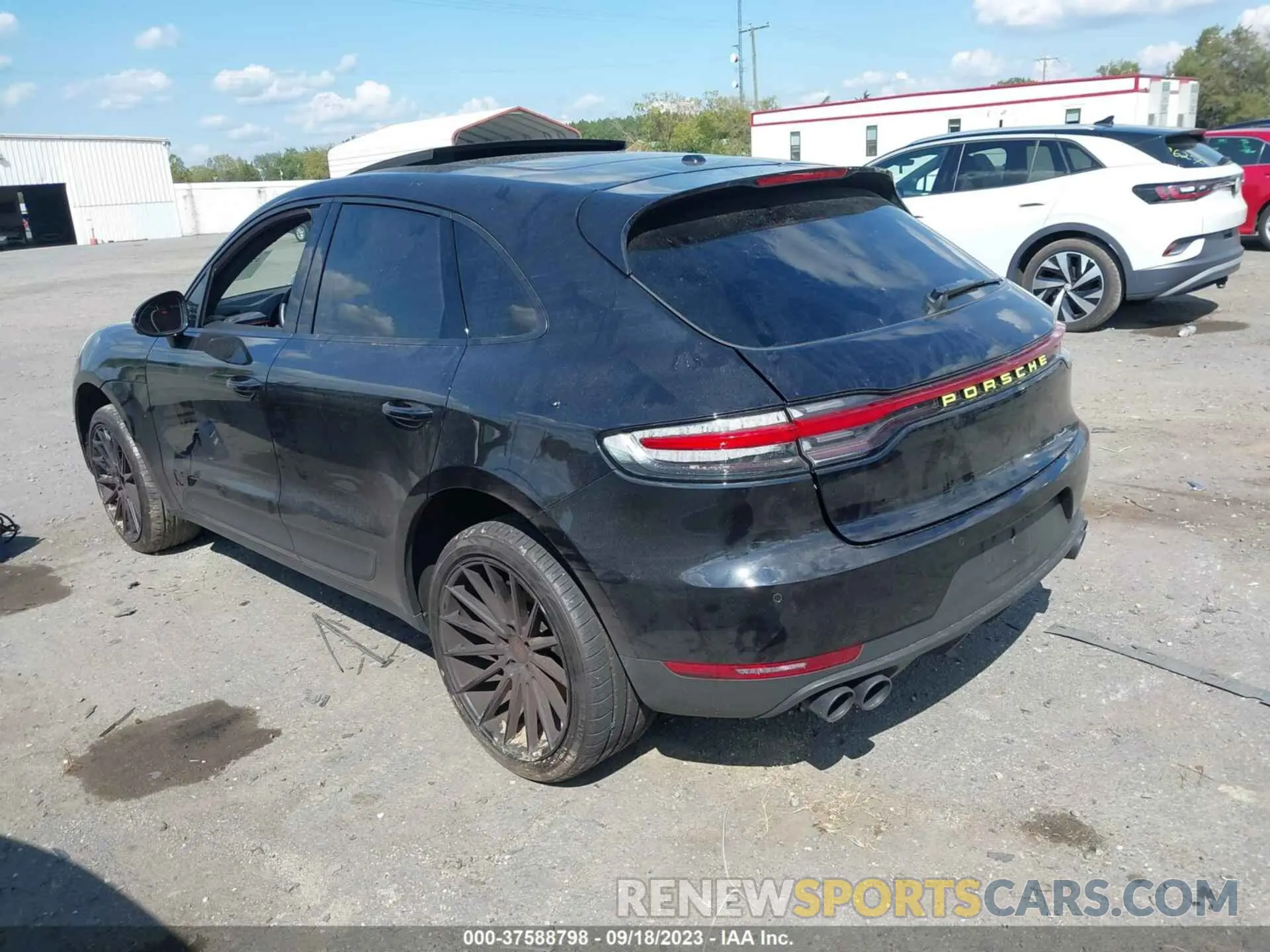 3 Photograph of a damaged car WP1AA2A54MLB17753 PORSCHE MACAN 2021