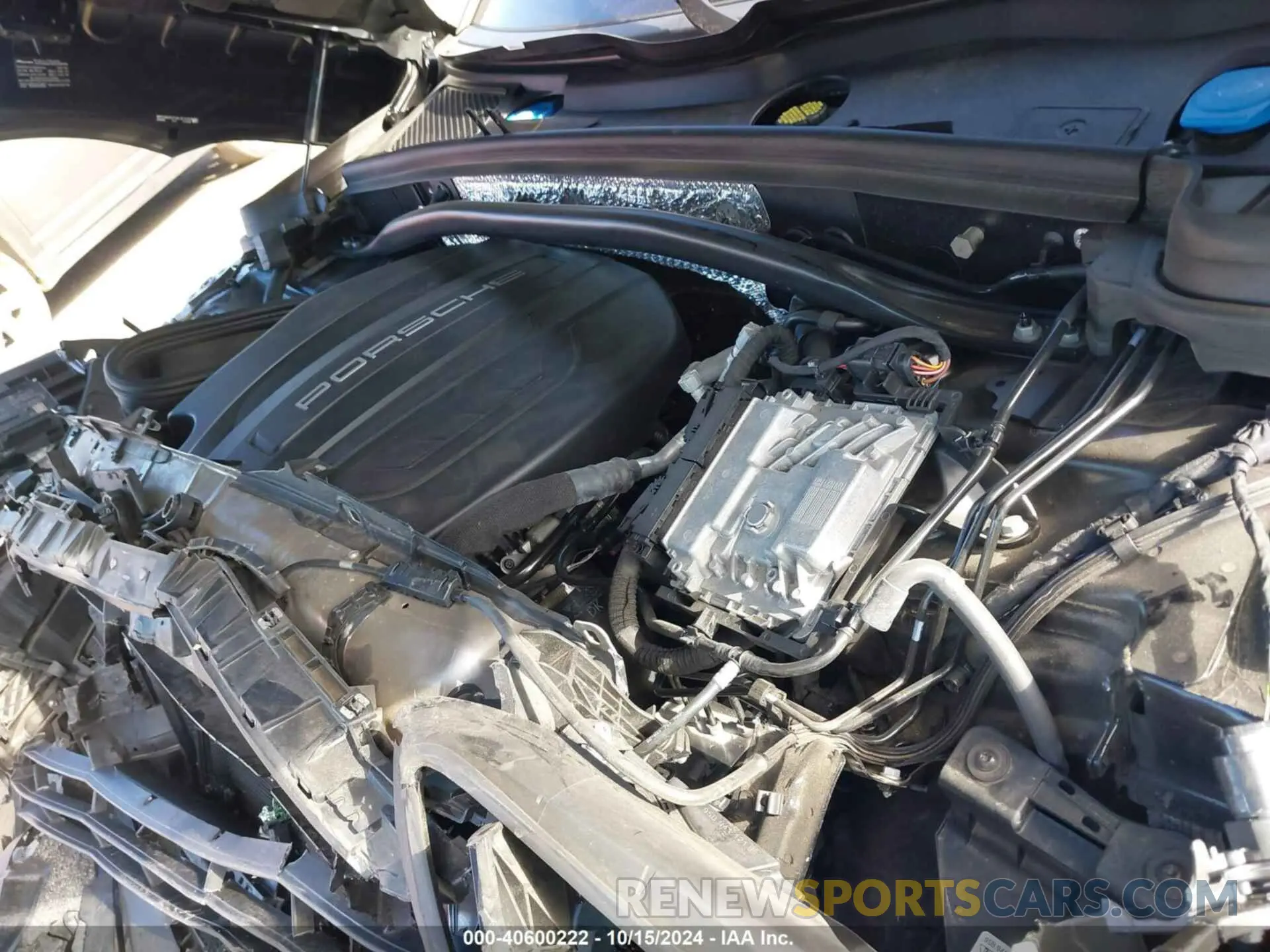 17 Photograph of a damaged car WP1AA2A55MLB04364 PORSCHE MACAN 2021