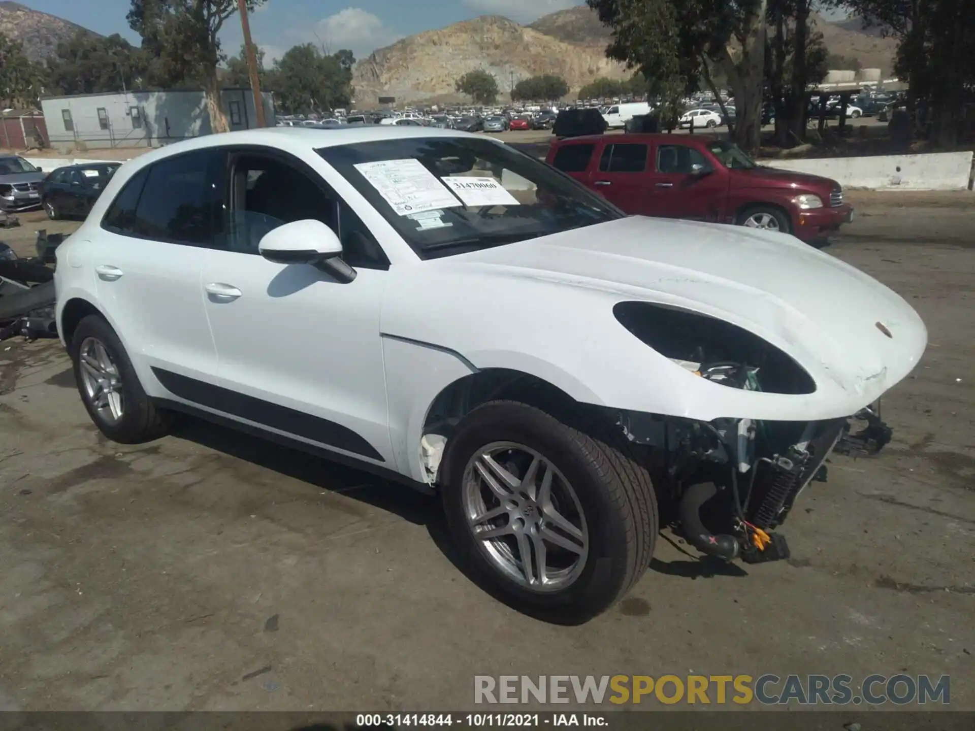 1 Photograph of a damaged car WP1AA2A55MLB08592 PORSCHE MACAN 2021