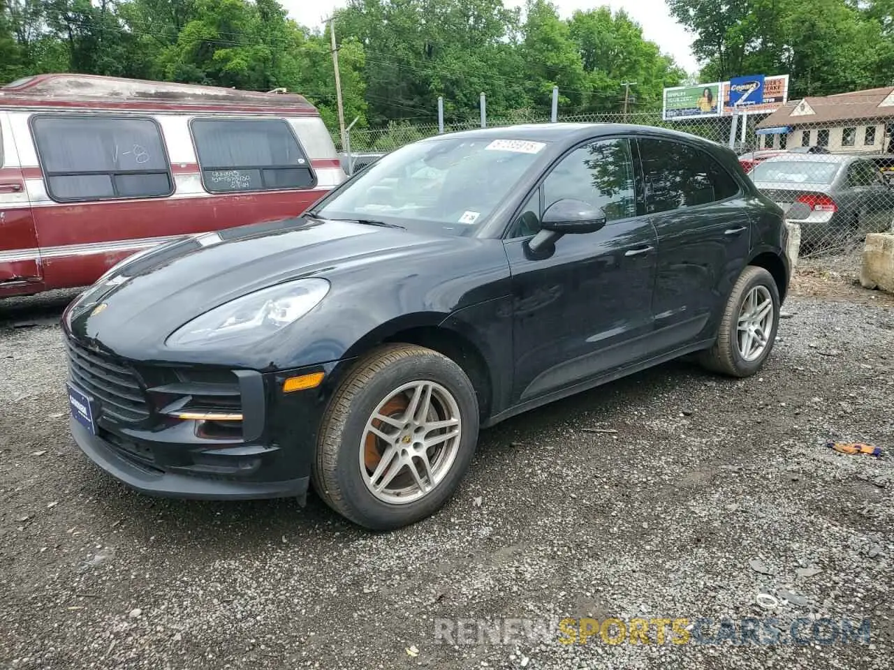 1 Photograph of a damaged car WP1AA2A55MLB09628 PORSCHE MACAN 2021