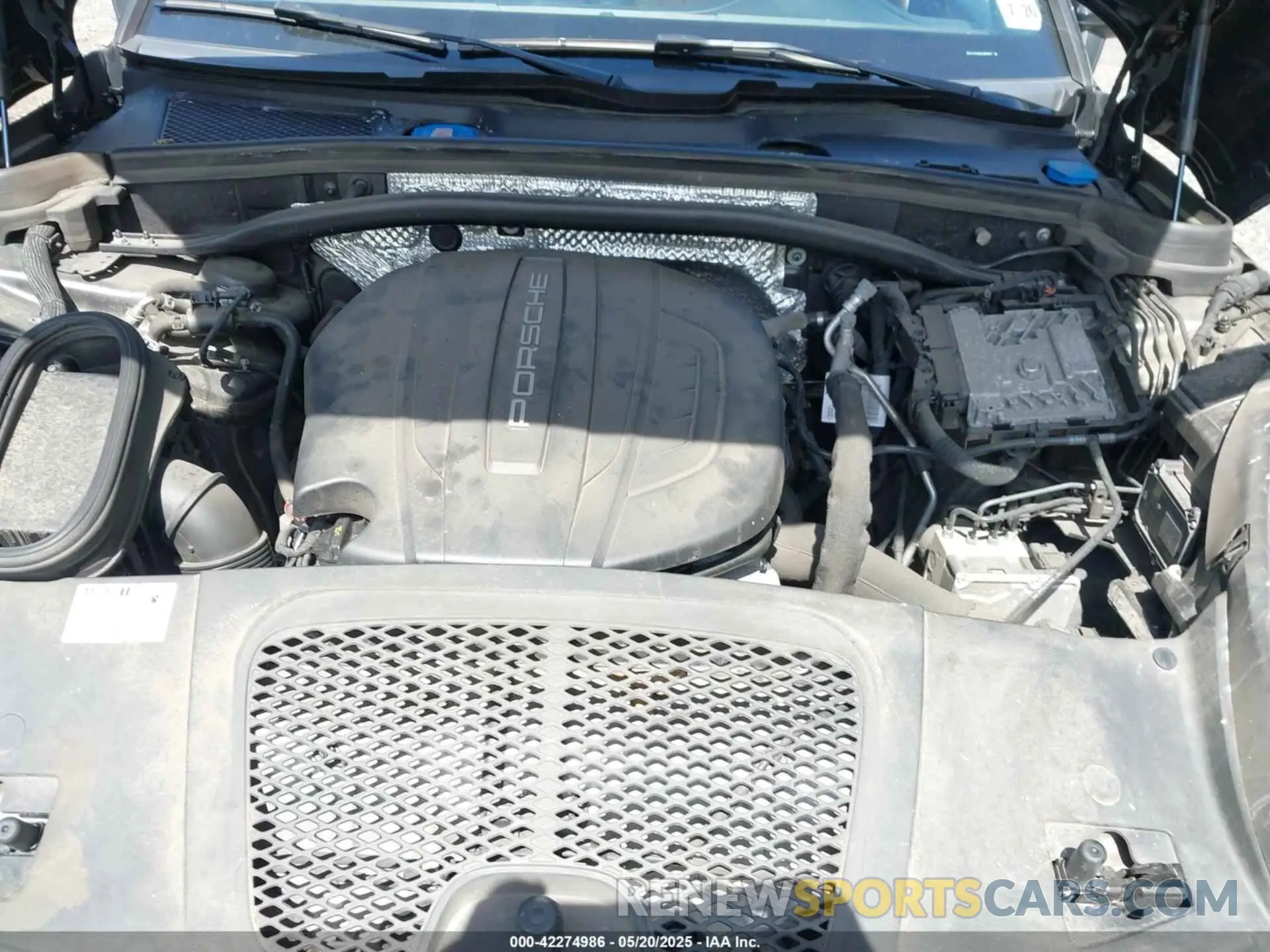 10 Photograph of a damaged car WP1AA2A56MLB09122 PORSCHE MACAN 2021
