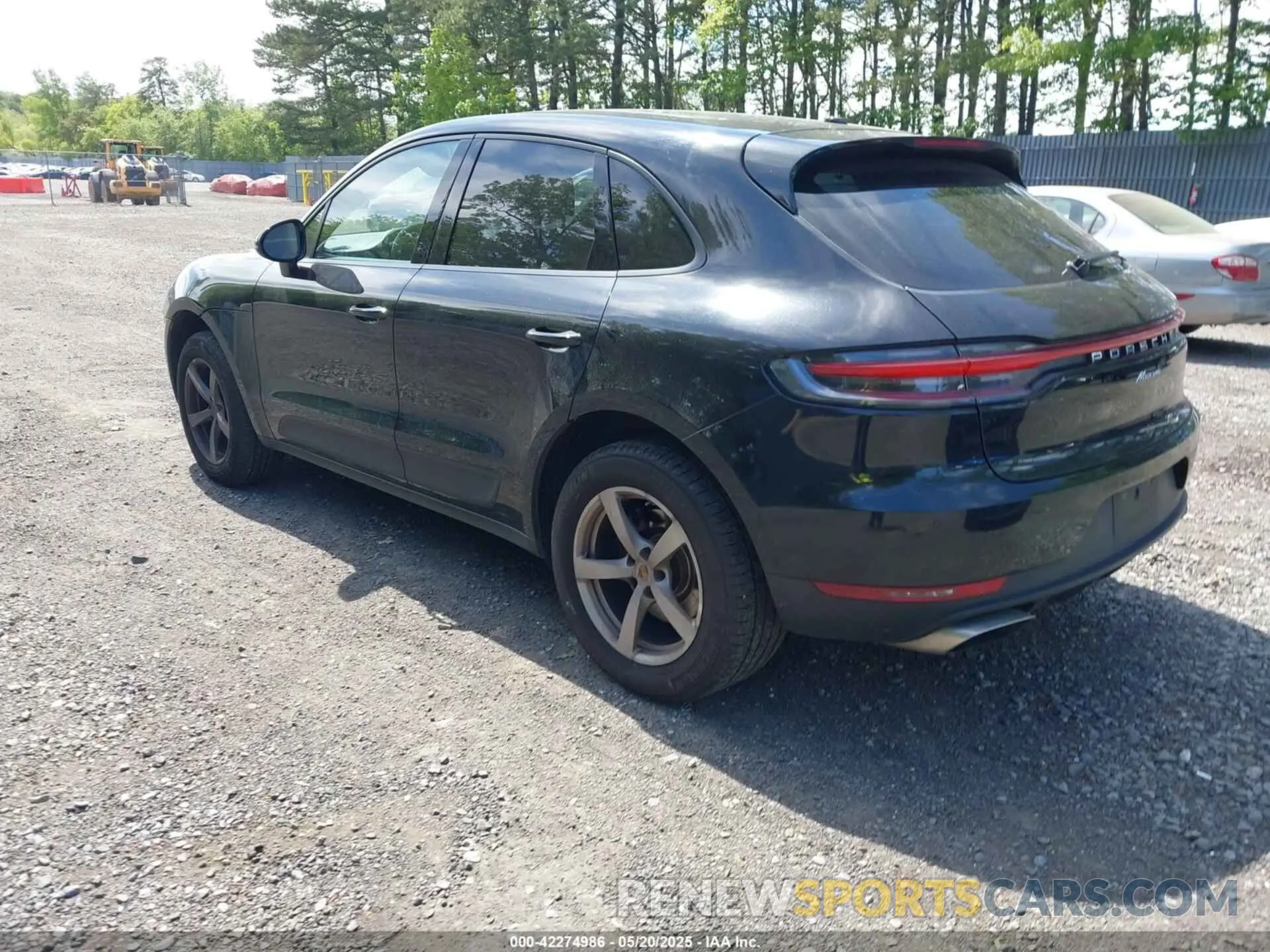 3 Photograph of a damaged car WP1AA2A56MLB09122 PORSCHE MACAN 2021