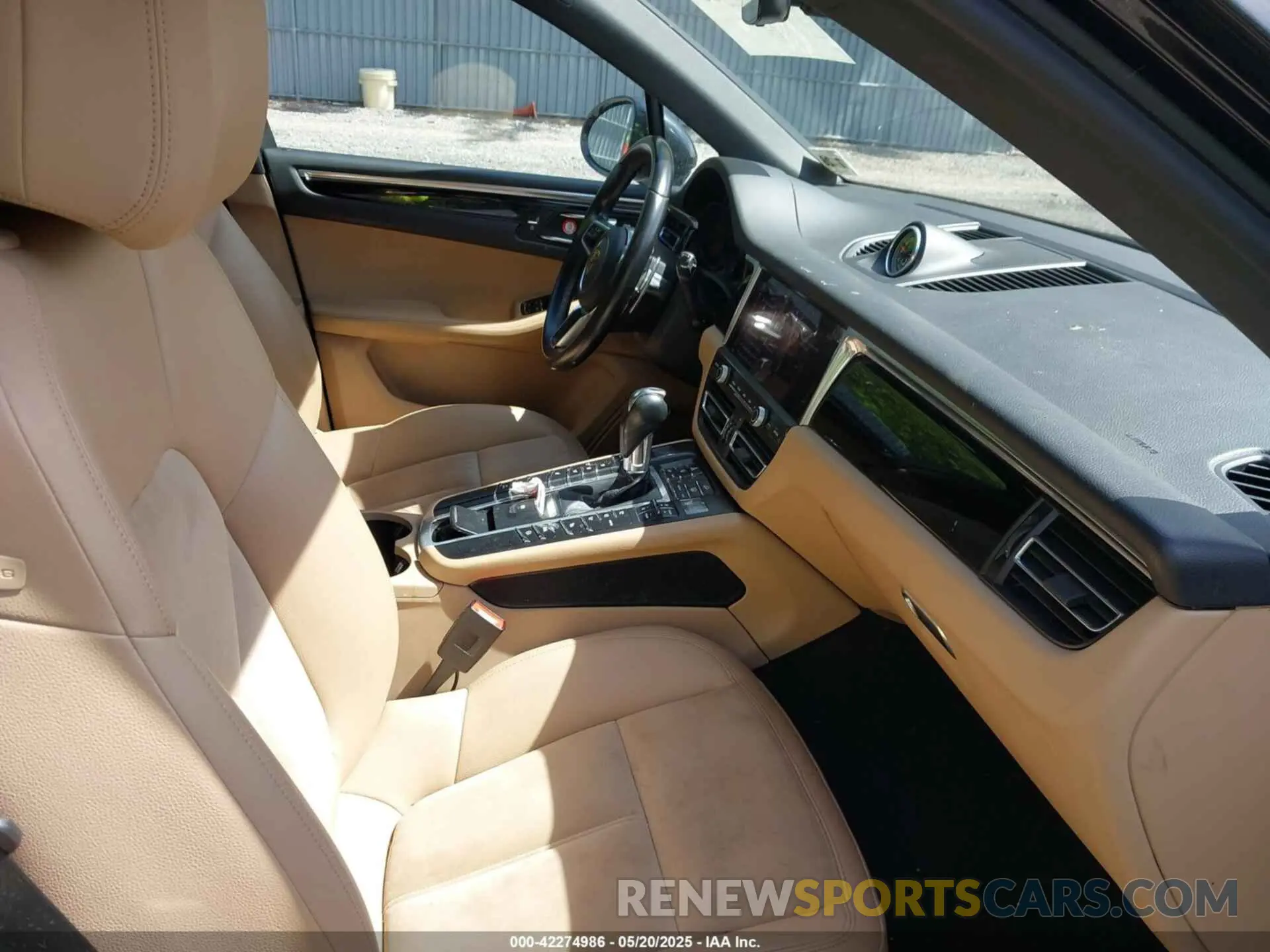5 Photograph of a damaged car WP1AA2A56MLB09122 PORSCHE MACAN 2021