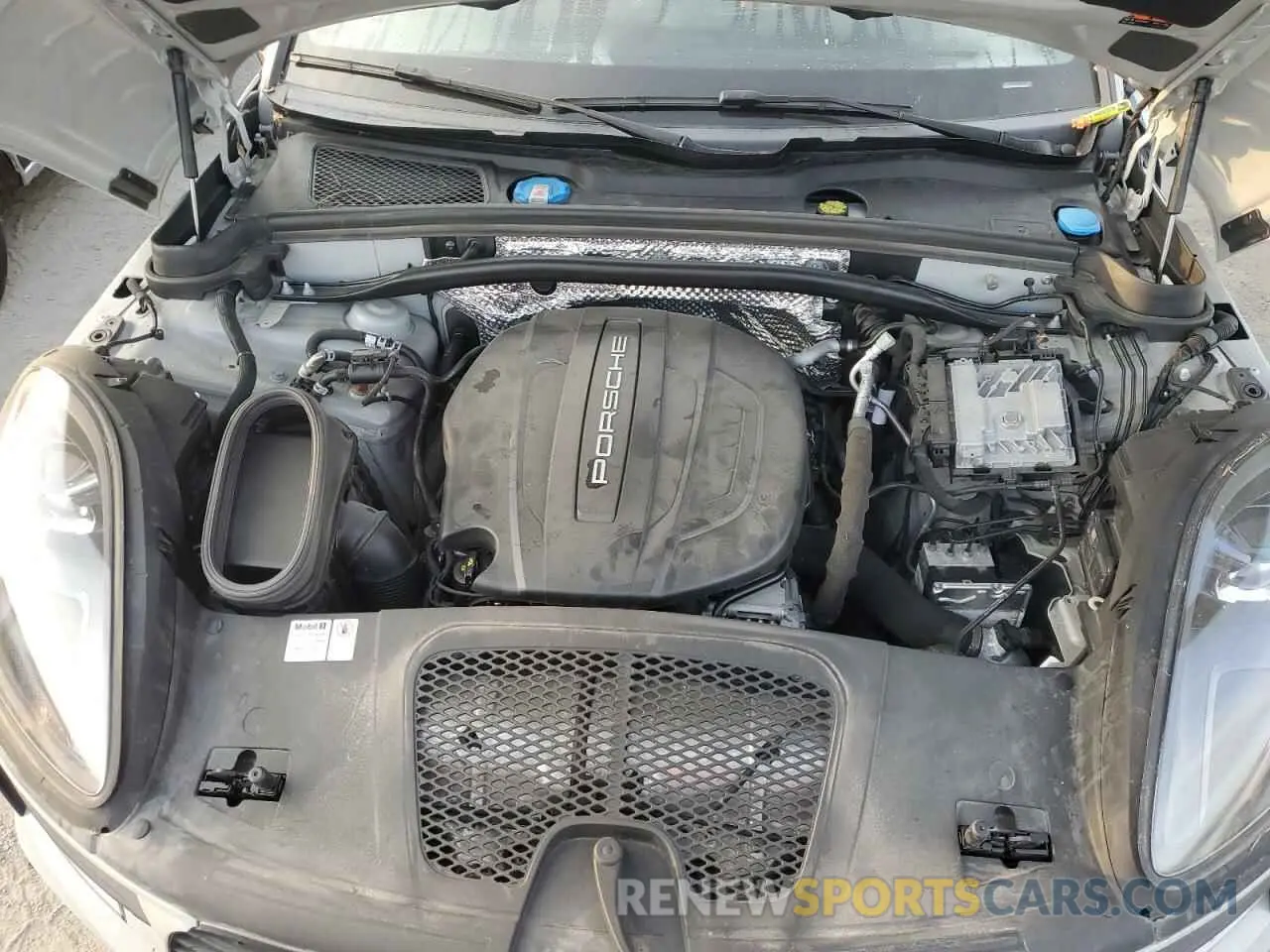 11 Photograph of a damaged car WP1AA2A57MLB00199 PORSCHE MACAN 2021