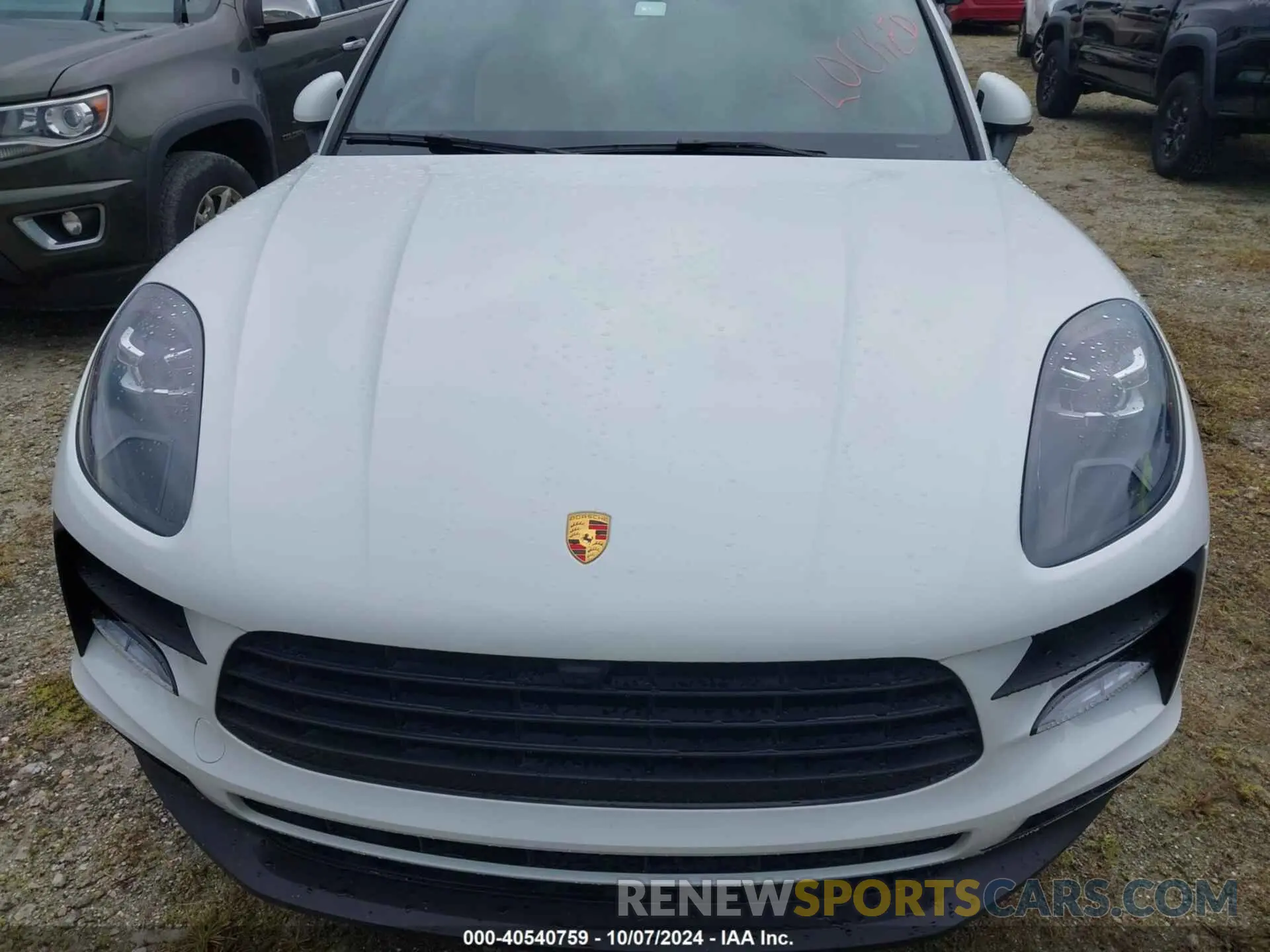 11 Photograph of a damaged car WP1AA2A57MLB00302 PORSCHE MACAN 2021