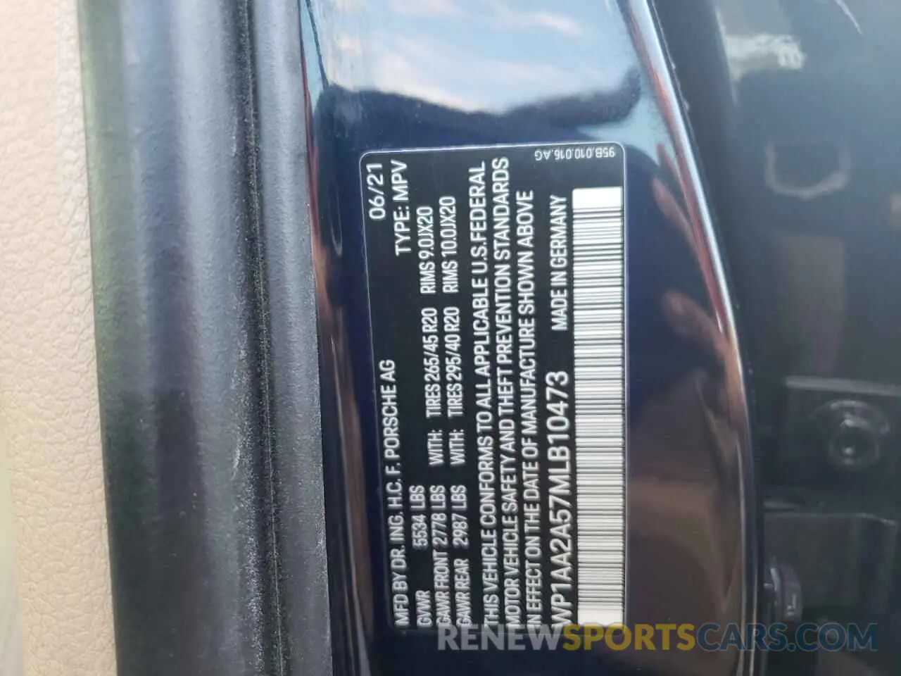 14 Photograph of a damaged car WP1AA2A57MLB10473 PORSCHE MACAN 2021