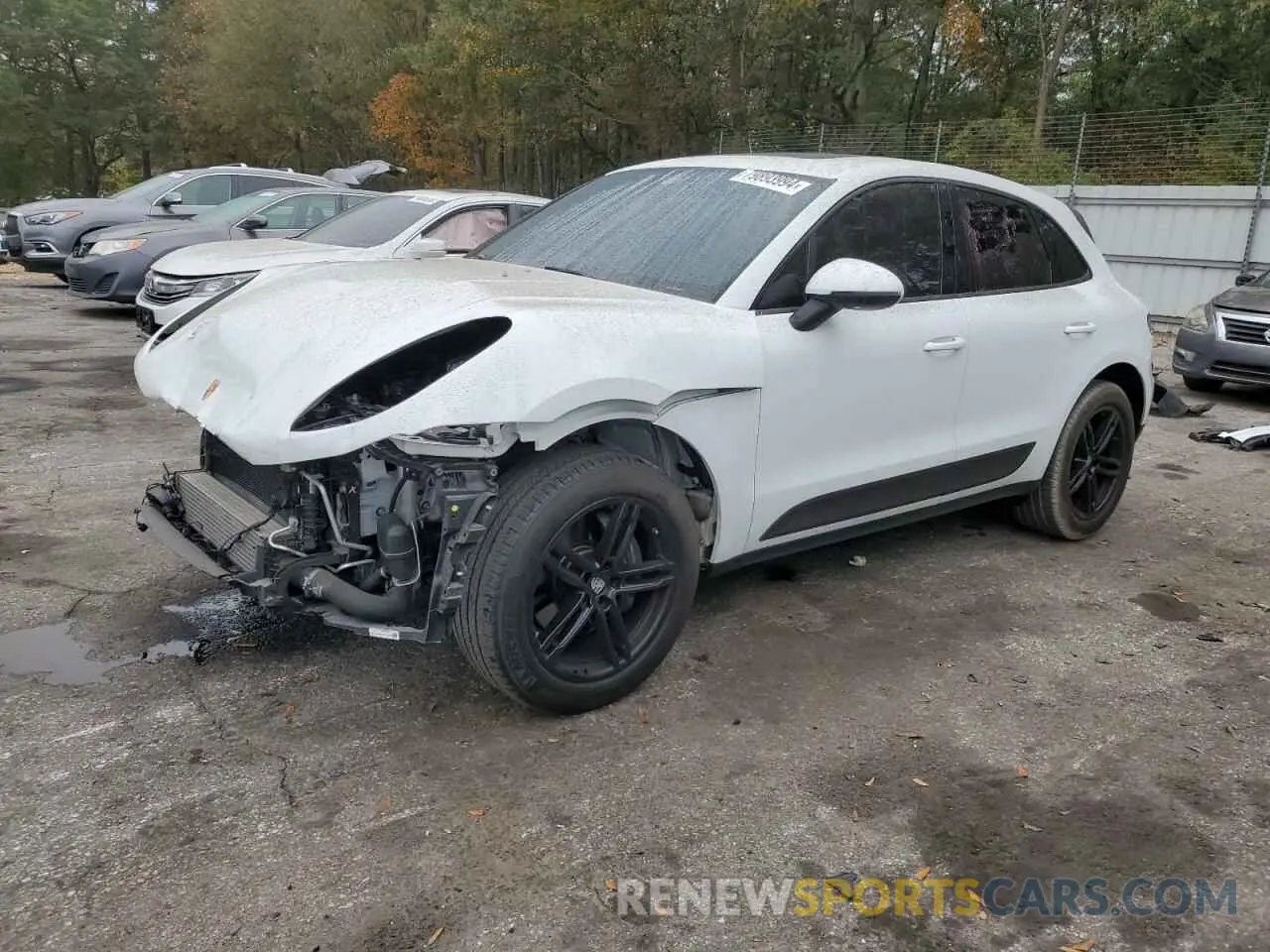 1 Photograph of a damaged car WP1AA2A57MLB18010 PORSCHE MACAN 2021