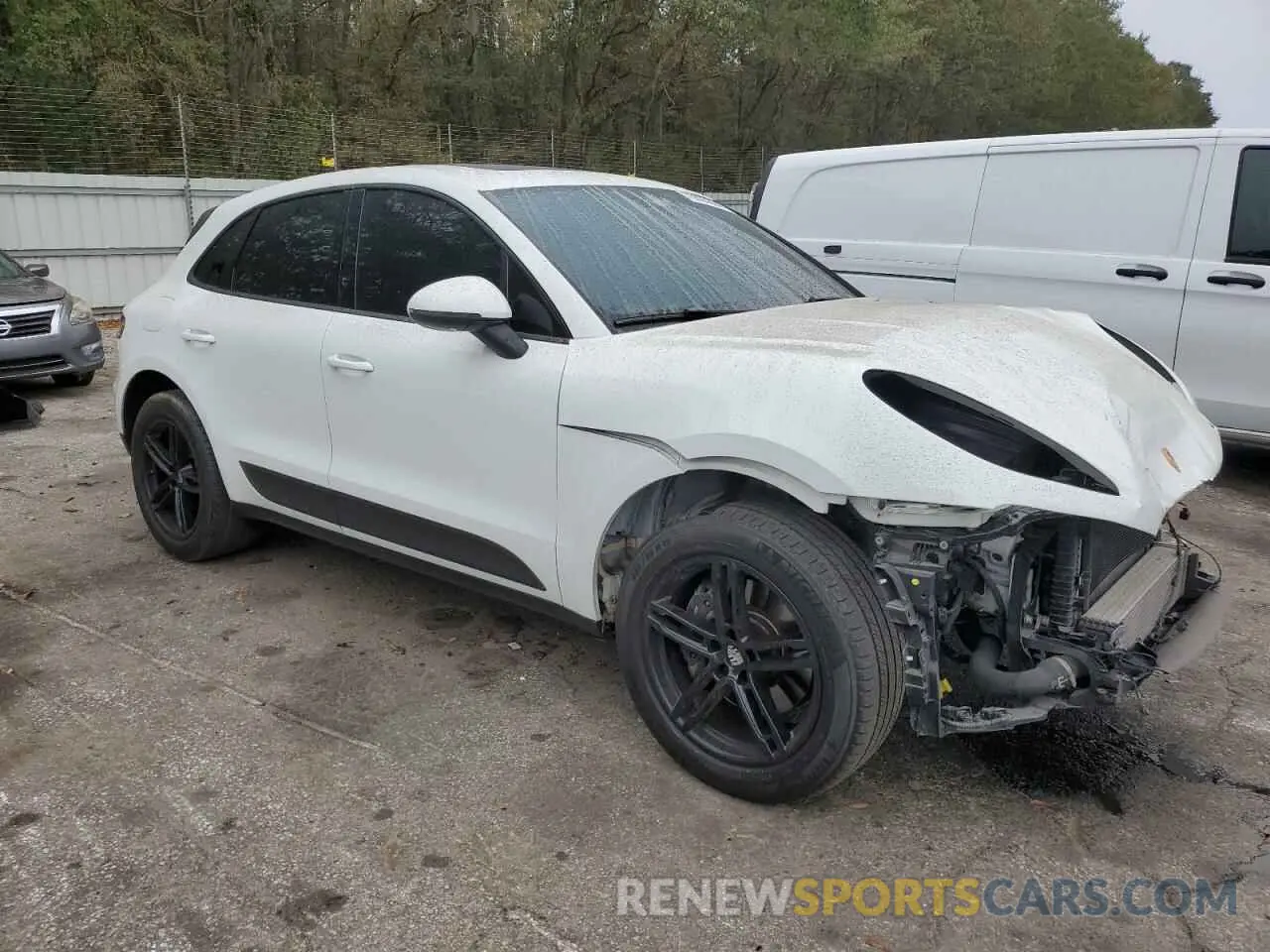 4 Photograph of a damaged car WP1AA2A57MLB18010 PORSCHE MACAN 2021