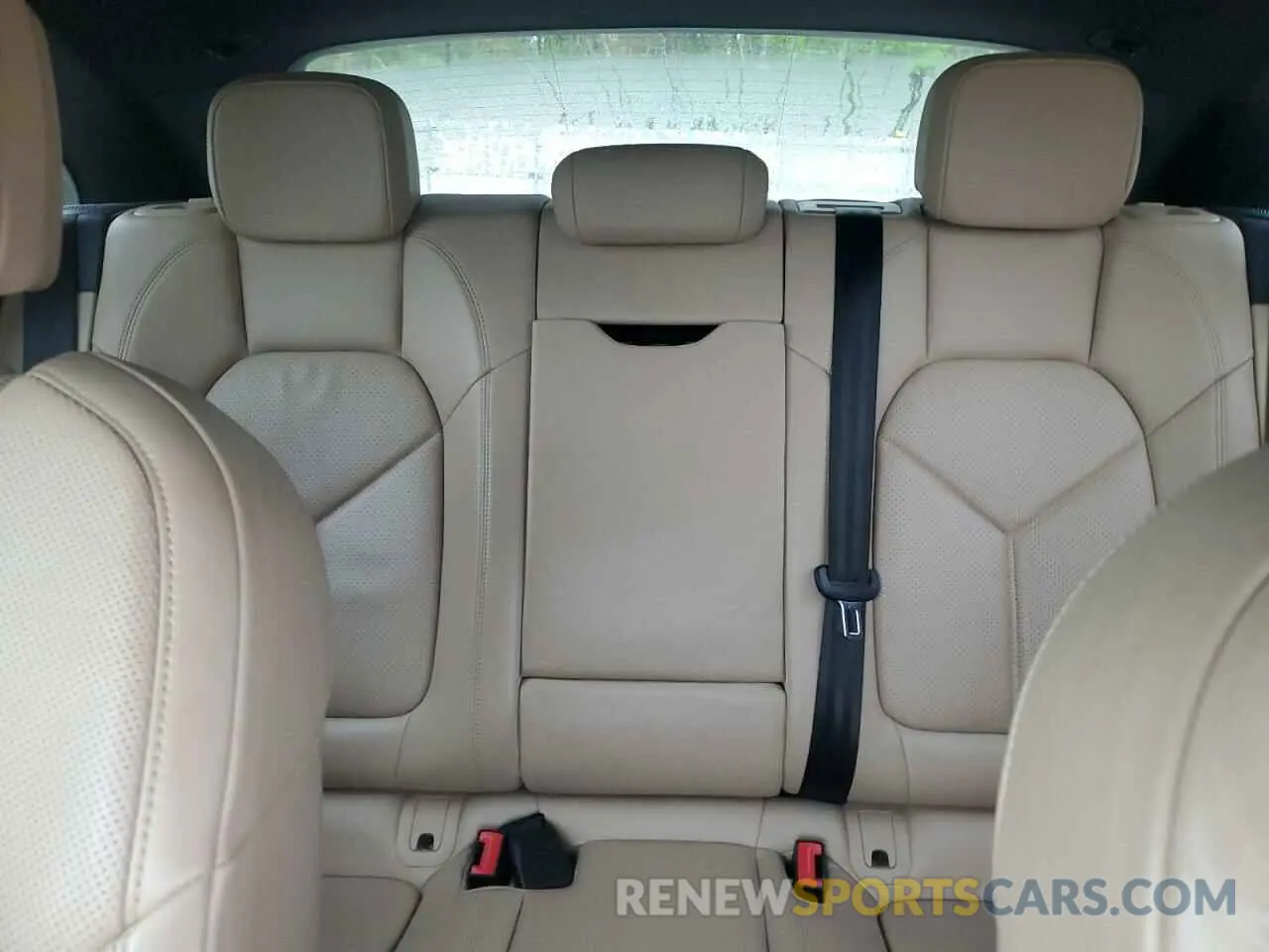 10 Photograph of a damaged car WP1AA2A58MLB03015 PORSCHE MACAN 2021