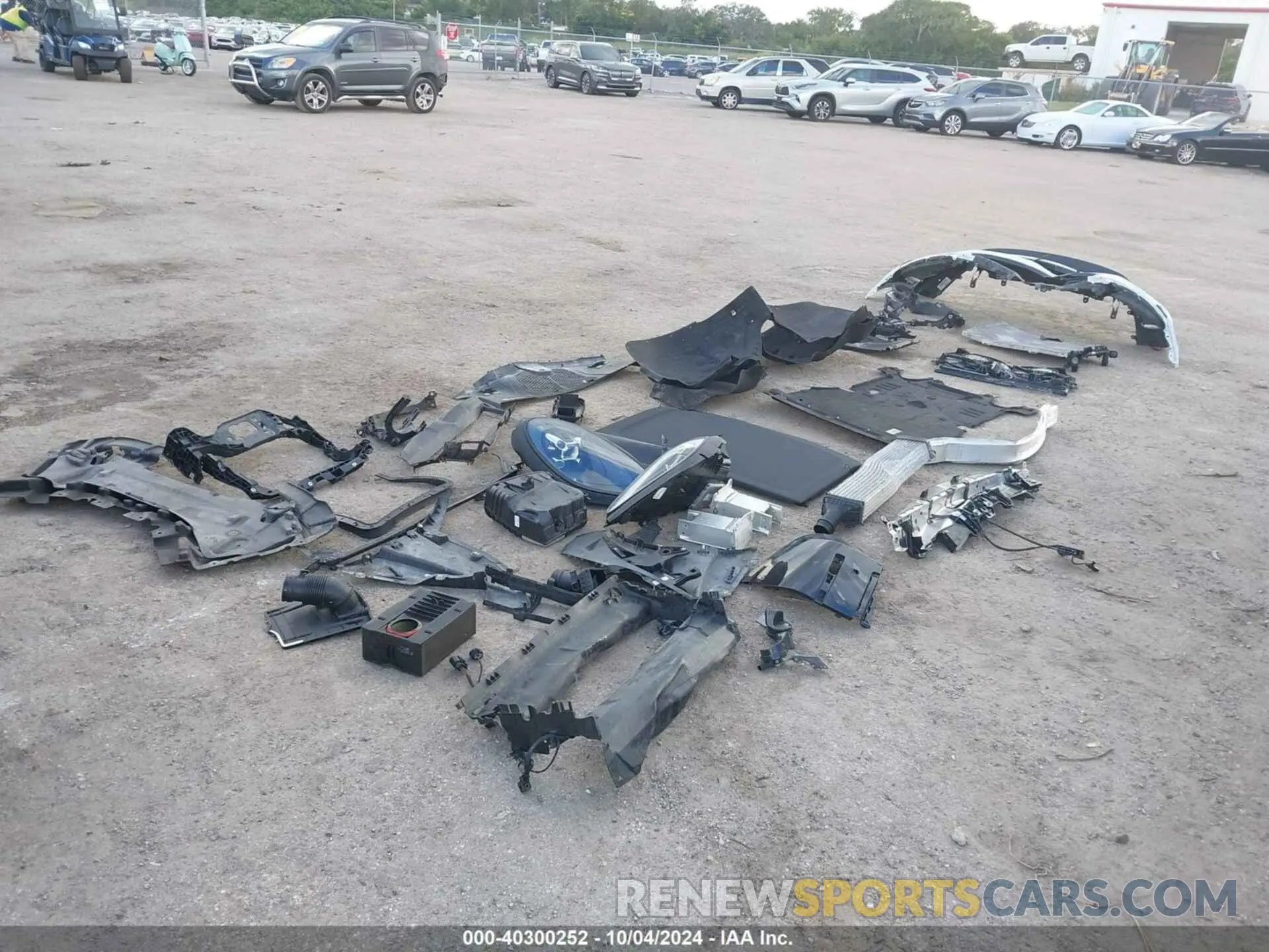 12 Photograph of a damaged car WP1AA2A58MLB17349 PORSCHE MACAN 2021