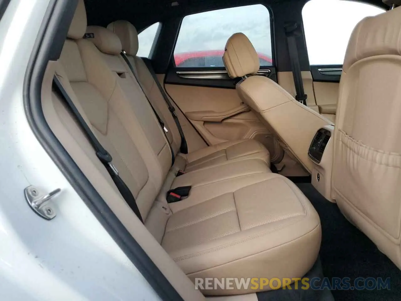 11 Photograph of a damaged car WP1AA2A59MLB01807 PORSCHE MACAN 2021