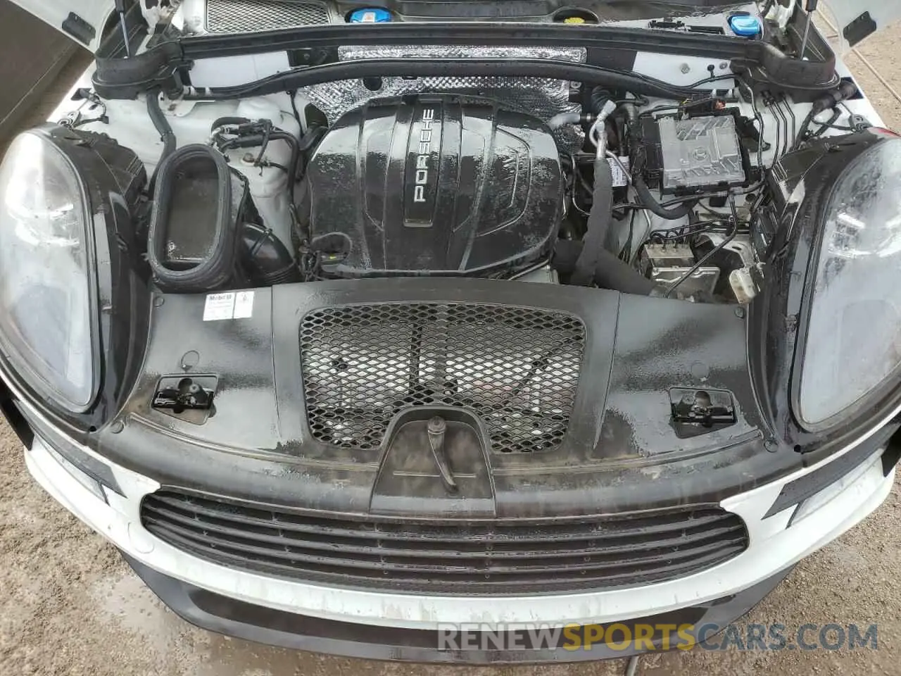 12 Photograph of a damaged car WP1AA2A59MLB01807 PORSCHE MACAN 2021