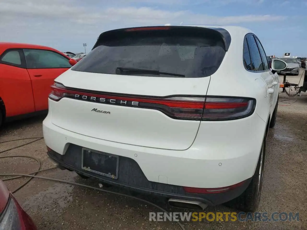 6 Photograph of a damaged car WP1AA2A59MLB01807 PORSCHE MACAN 2021