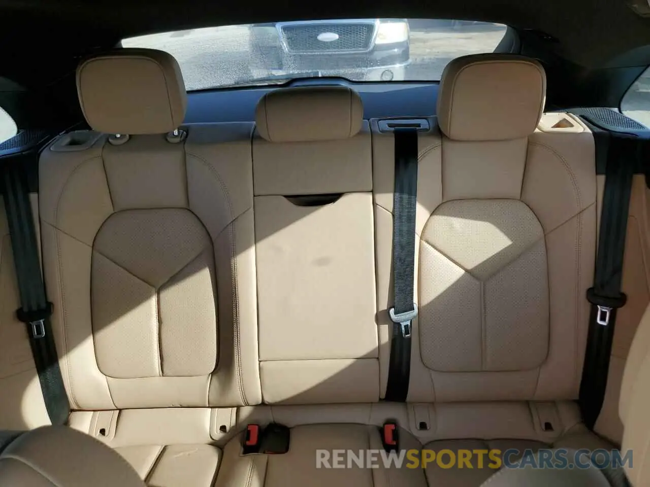 10 Photograph of a damaged car WP1AA2A59MLB01998 PORSCHE MACAN 2021