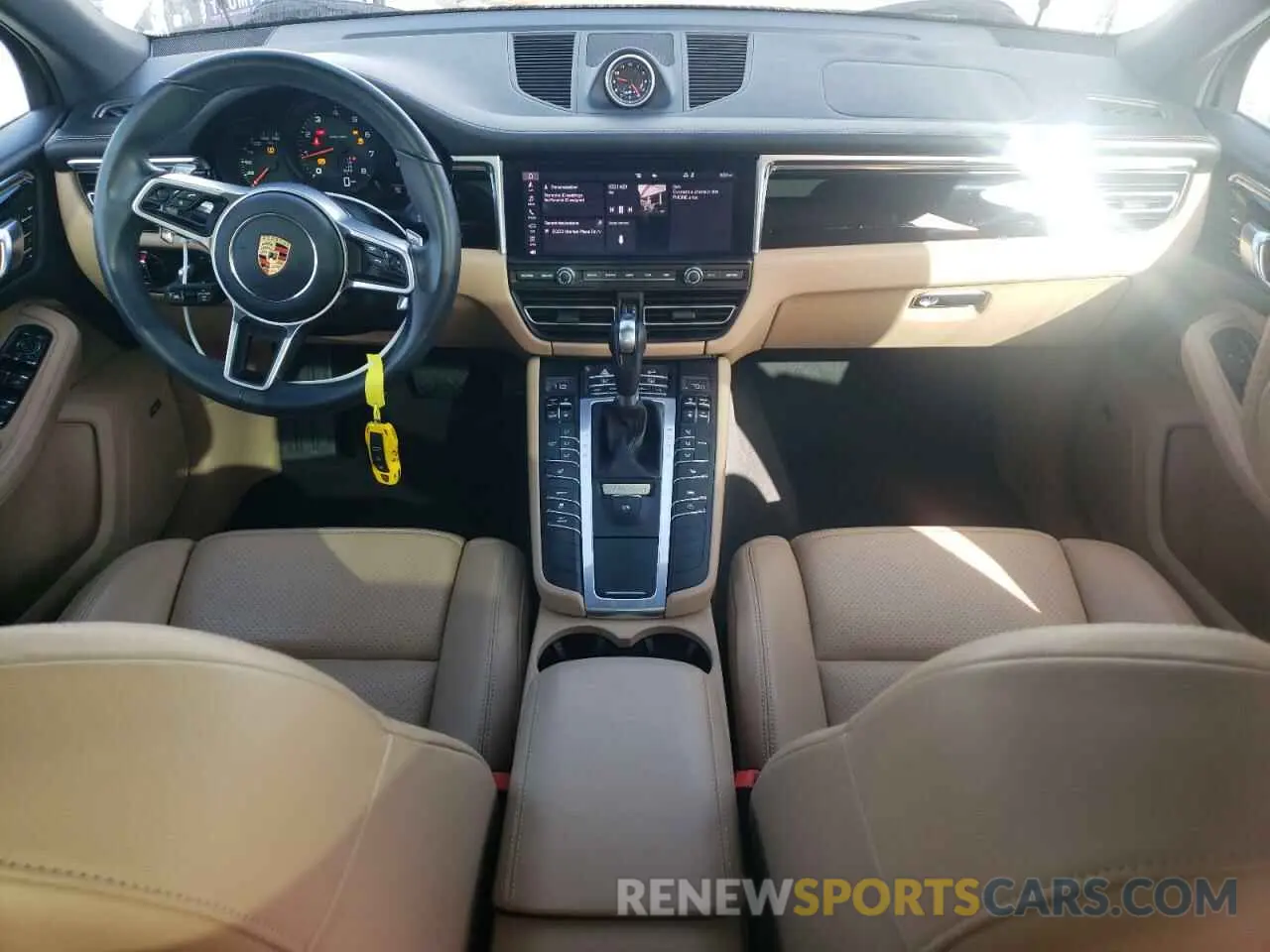 8 Photograph of a damaged car WP1AA2A59MLB13830 PORSCHE MACAN 2021