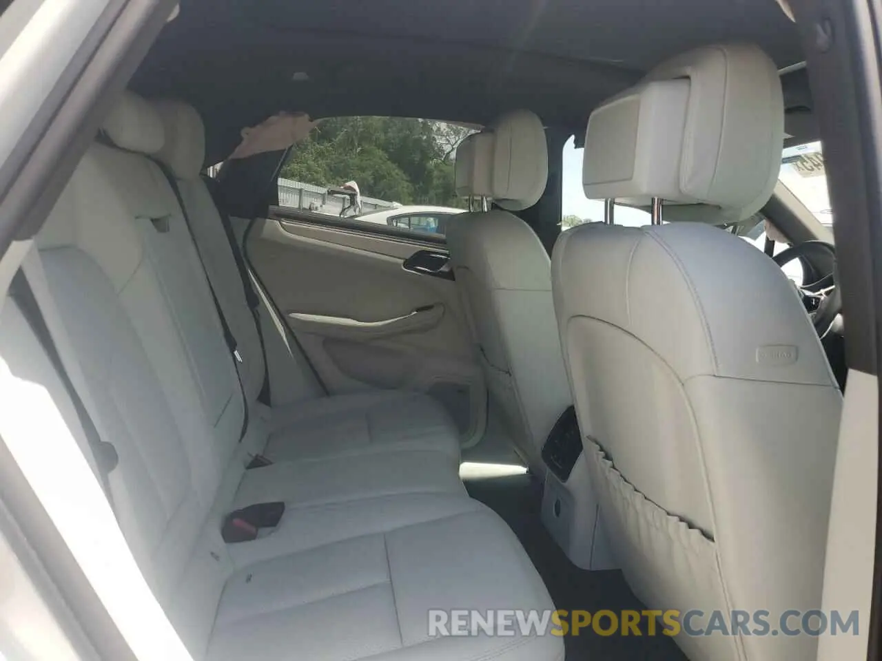 11 Photograph of a damaged car WP1AA2A5XMLB02805 PORSCHE MACAN 2021
