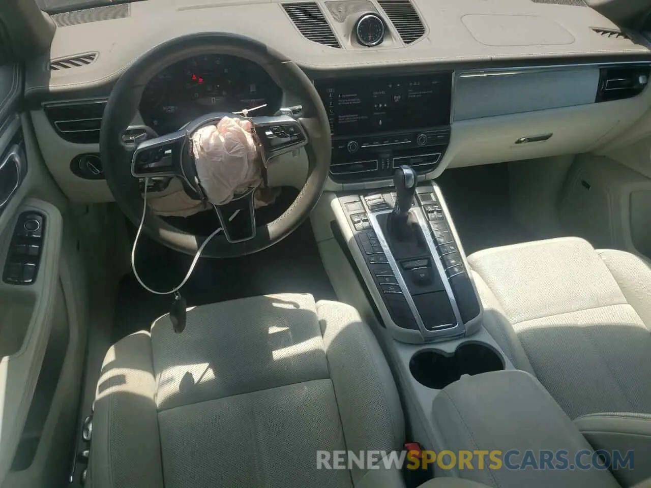 8 Photograph of a damaged car WP1AA2A5XMLB02805 PORSCHE MACAN 2021
