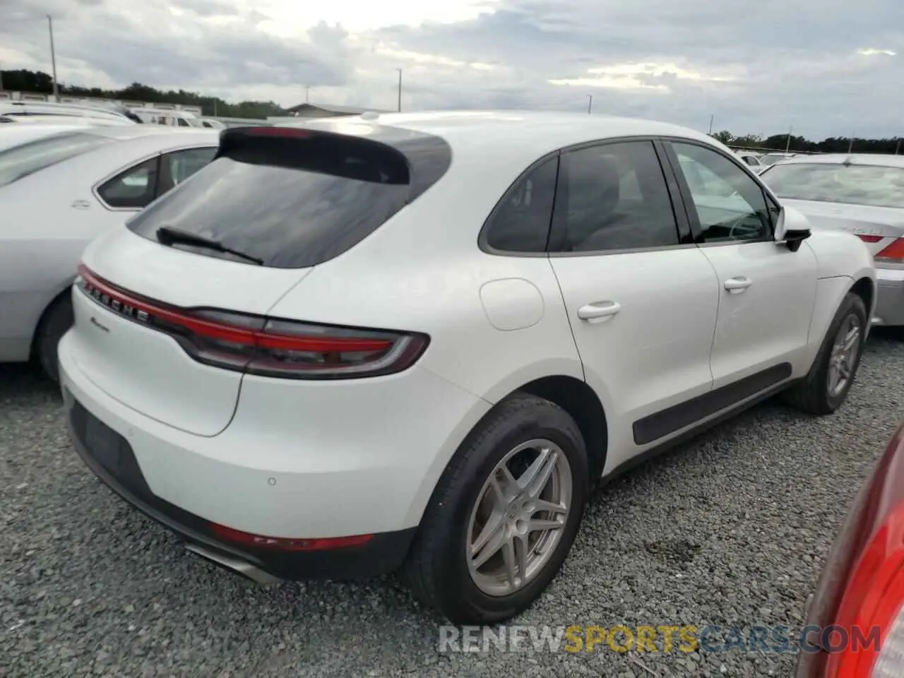 3 Photograph of a damaged car WP1AA2A5XMLB08944 PORSCHE MACAN 2021