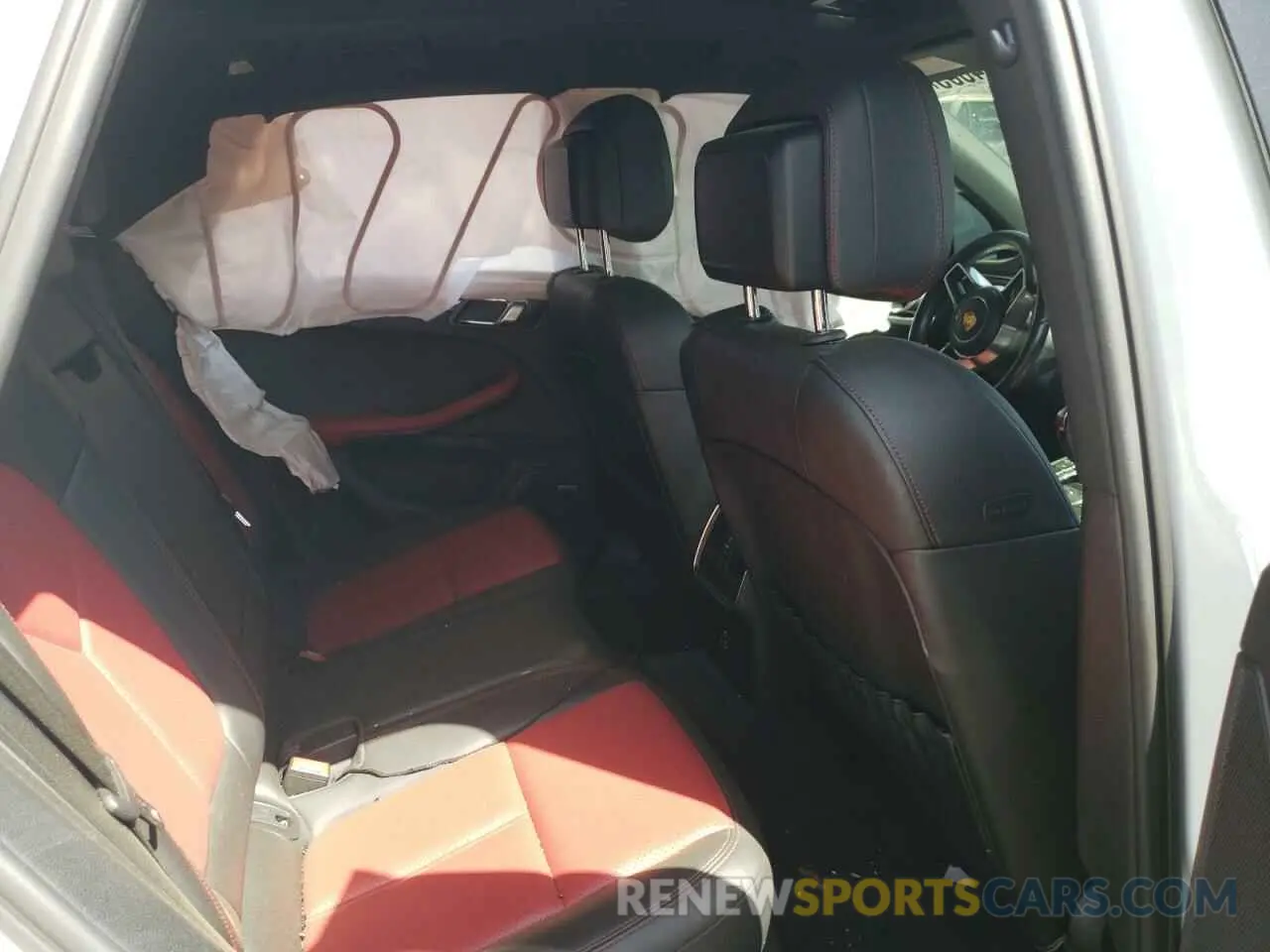 10 Photograph of a damaged car WP1AA2A5XMLB09303 PORSCHE MACAN 2021
