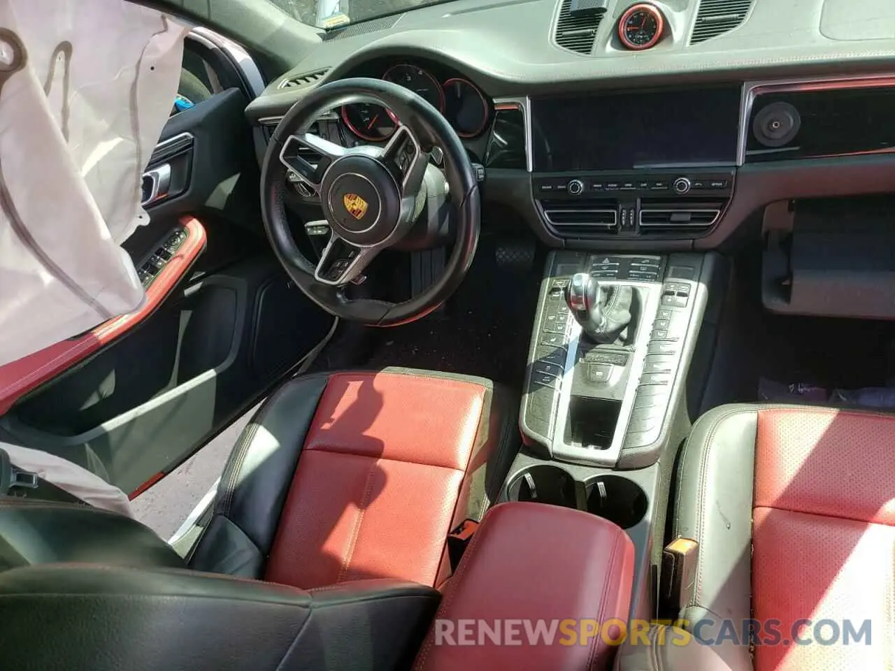 8 Photograph of a damaged car WP1AA2A5XMLB09303 PORSCHE MACAN 2021