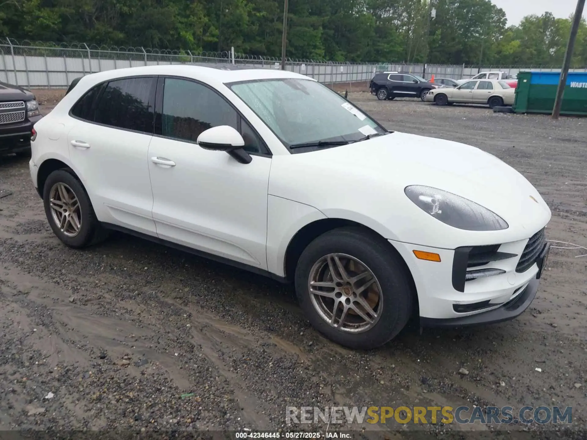 1 Photograph of a damaged car WP1AA2A5XMLB16221 PORSCHE MACAN 2021