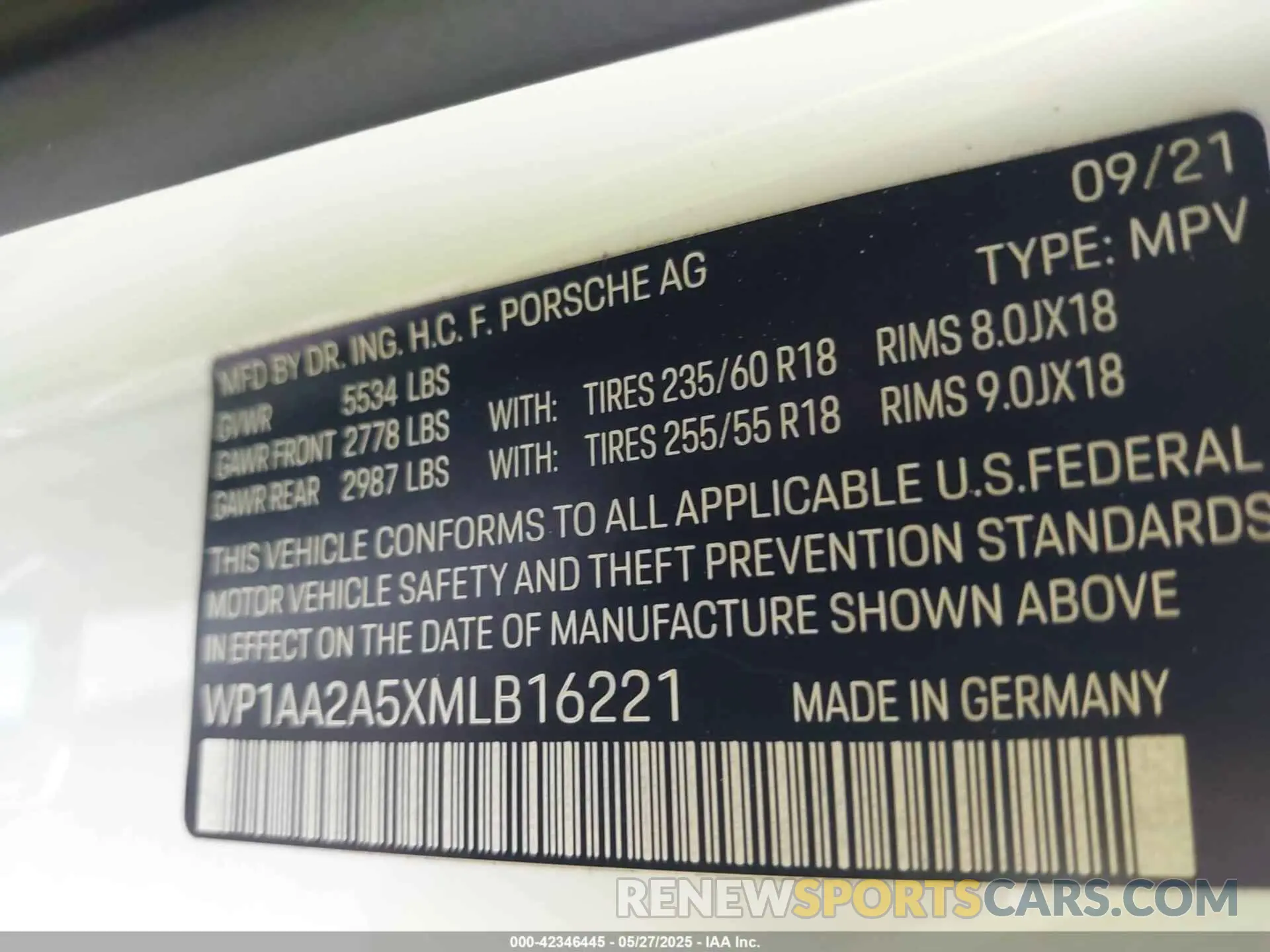 9 Photograph of a damaged car WP1AA2A5XMLB16221 PORSCHE MACAN 2021