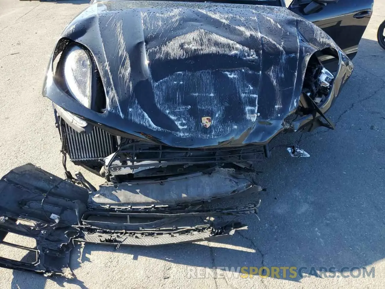 13 Photograph of a damaged car WP1AB2A50MLB37009 PORSCHE MACAN 2021