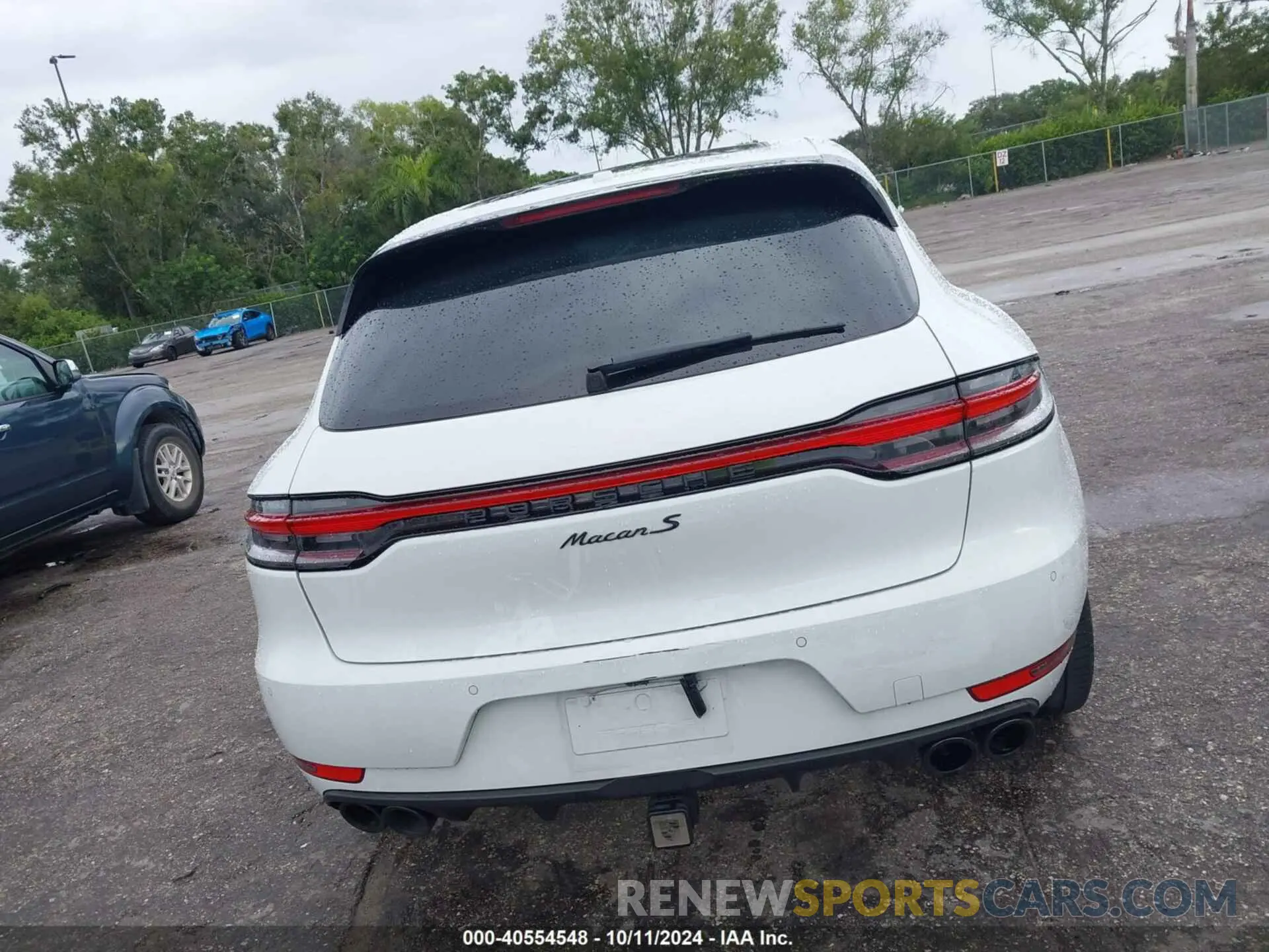 16 Photograph of a damaged car WP1AB2A51MLB30263 PORSCHE MACAN 2021