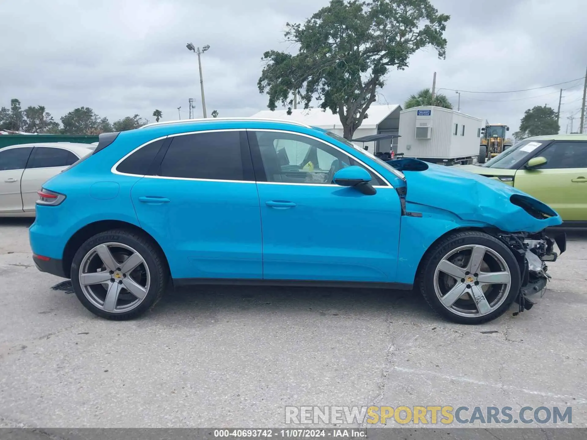 13 Photograph of a damaged car WP1AB2A51MLB37164 PORSCHE MACAN 2021